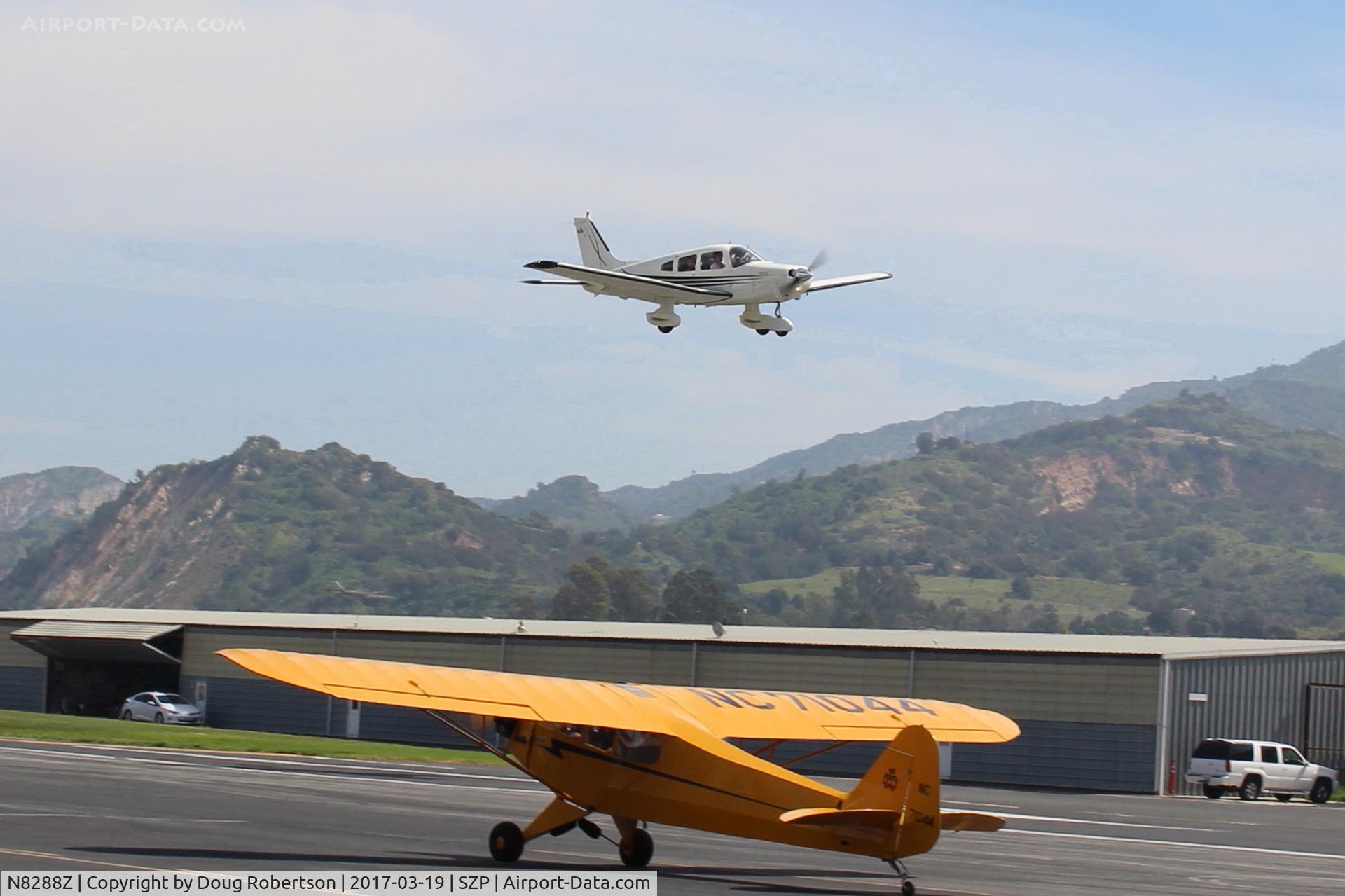 N8288Z, 1980 Piper PA-28-161 Warrior II C/N 28-8116071, 1980 Piper PA-28-161 WARRIOR II, Lycoming O-320-D3G 160 Hp, on final Rwy 22