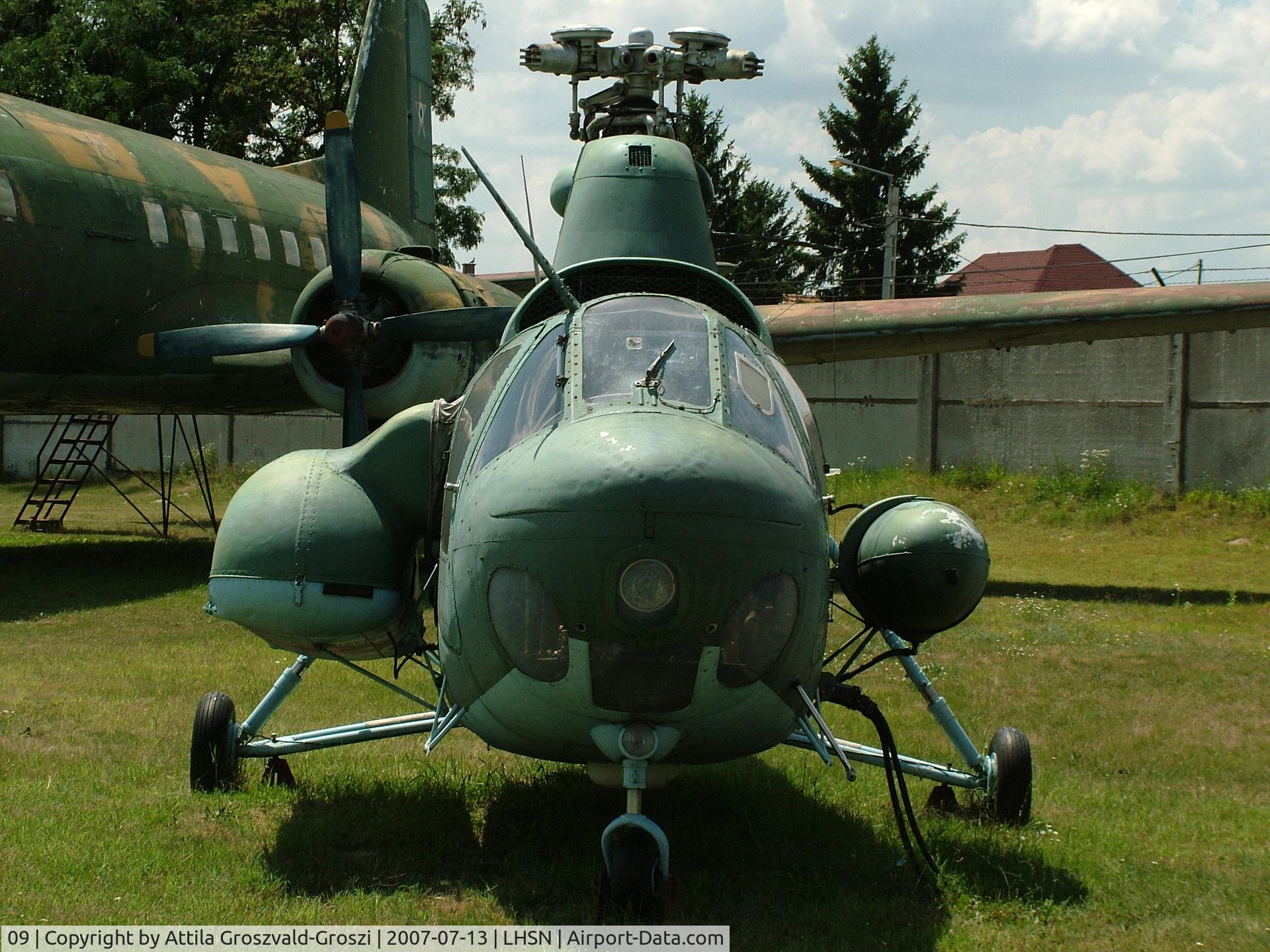 09, 1963 PZL-Swidnik SM-1 C/N W05009, Szolnok-Szandaszölös airplane museum, Hungary