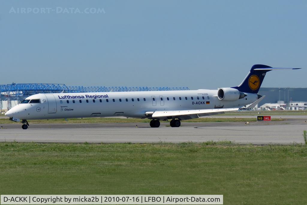 D-ACKK, 2006 Bombardier CRJ-900LR (CL-600-2D24) C/N 15094, Taxiing