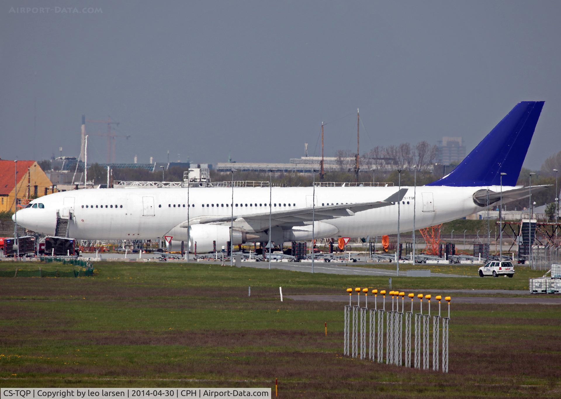 CS-TQP, 1998 Airbus A330-202 C/N 211, Copenhagen 30.4.2014