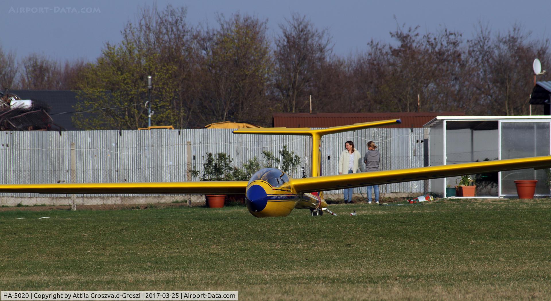 HA-5020, 1981 ICA-Brasov IS-28B2 C/N 334, Siófok-Kiliti/Papkutapuszta Airfield, Hungary