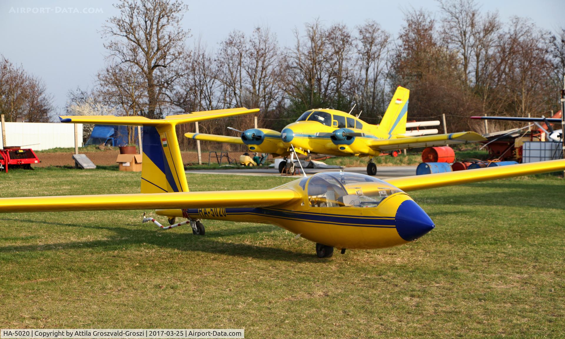 HA-5020, 1981 ICA-Brasov IS-28B2 C/N 334, Siófok-Kiliti/Papkutapuszta Airfield, Hungary