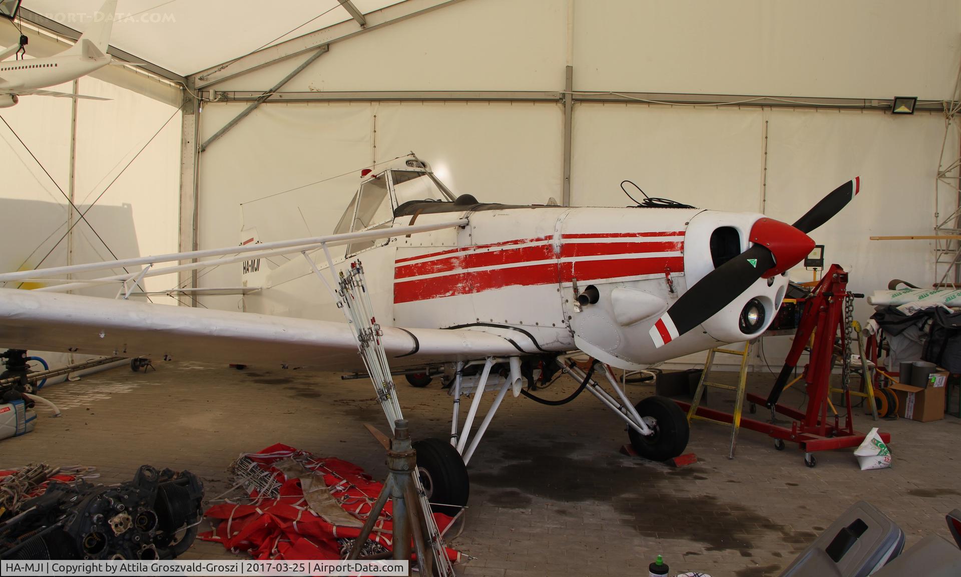 HA-MJI, 1980 Piper PA-25-235 Pawnee C/N 25-8056006, Siófok-Kiliti/Papkutapuszta Airfield, Hungary