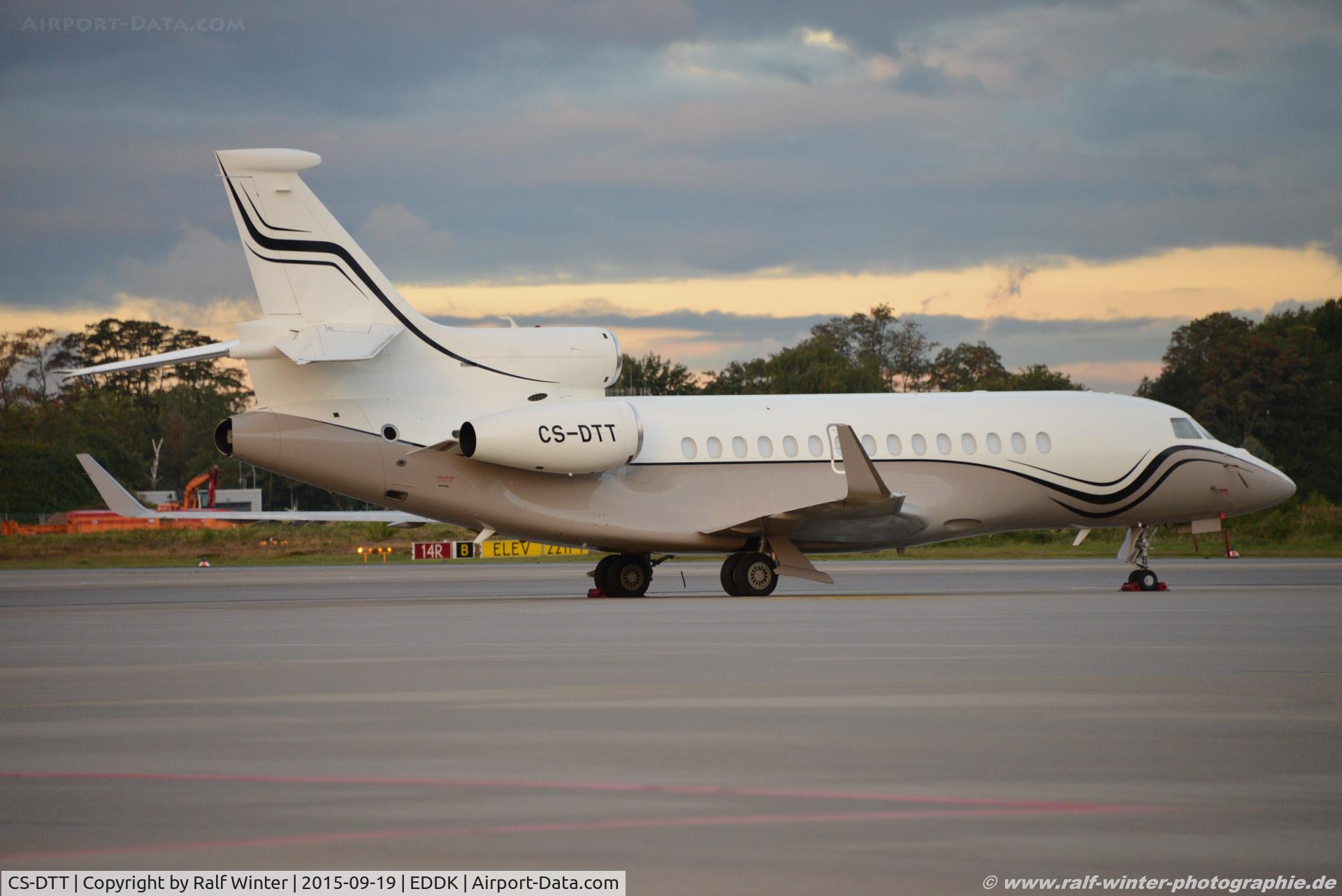 CS-DTT, 2012 Dassault Falcon 7X C/N 154, Dassault Falcon 7X - VINAIR - 154 - CS-DTT - 19.09.2015 - CGN