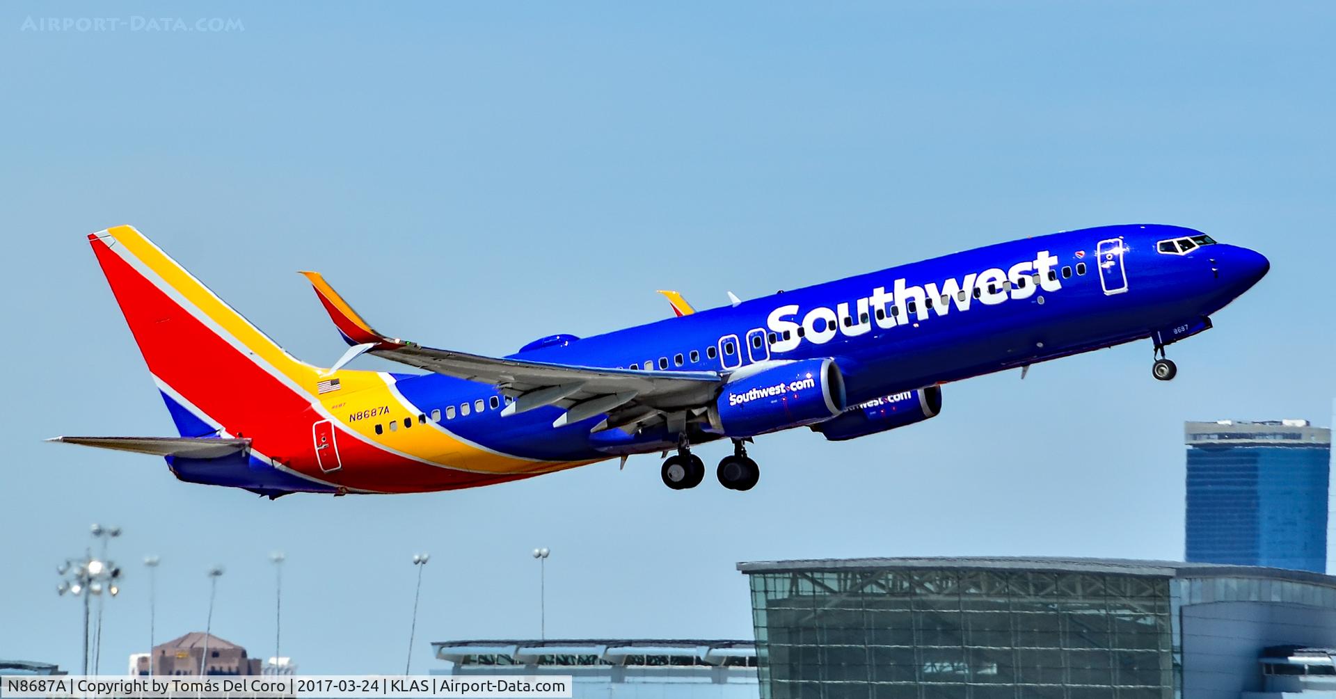 N8687A, 2016 Boeing 737-8H4 C/N 33937, N8687A Southwest Airlines 2016 Boeing 737-8H4 - cn 33937 / 5896 

Las Vegas - McCarran International Airport (LAS / KLAS)
USA - Nevada March 24, 2017
Photo: Tomás Del Coro