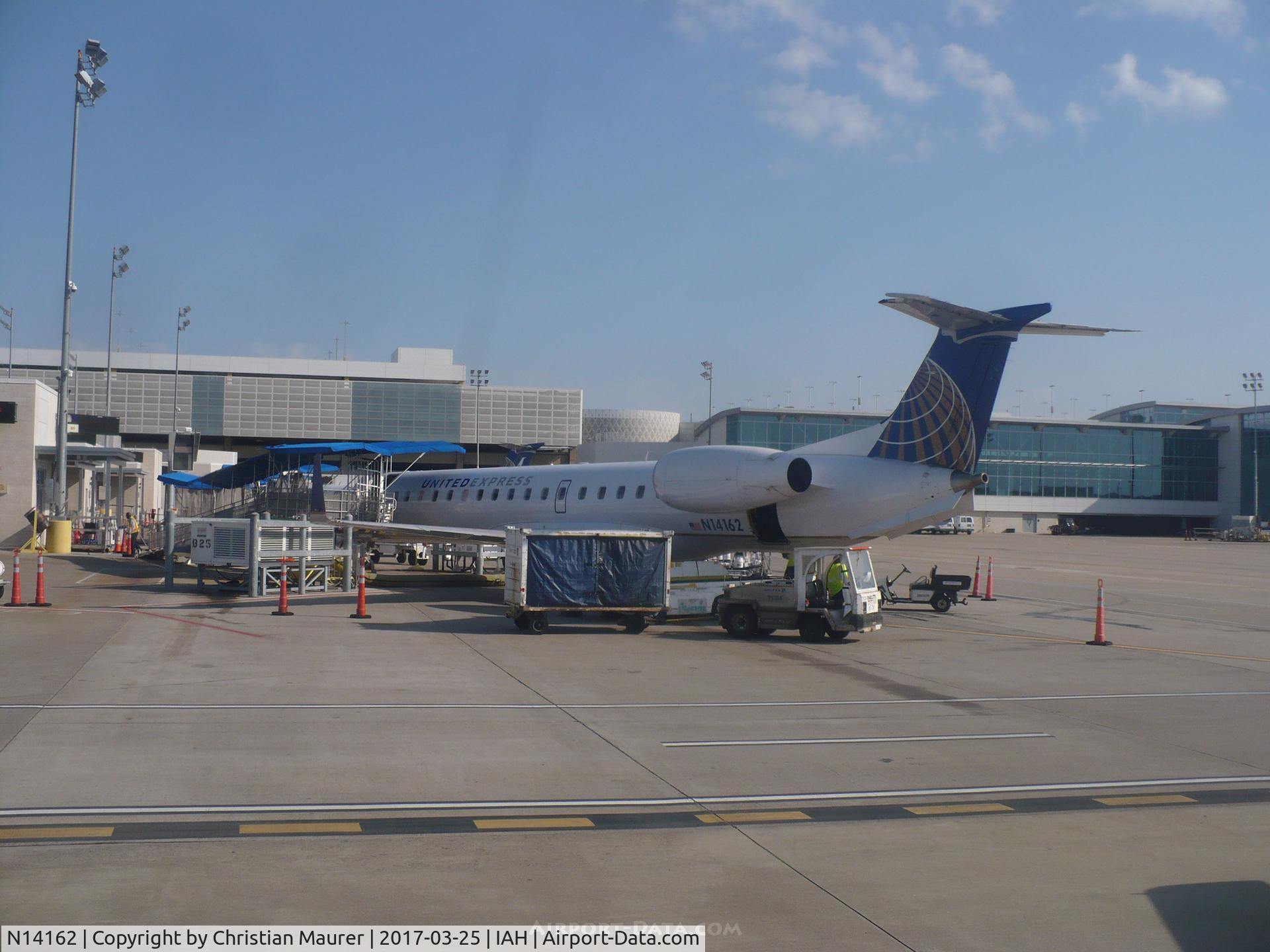 N14162, 2004 Embraer ERJ-145XR (EMB-145XR) C/N 14500808, United Express ERJ-145XR