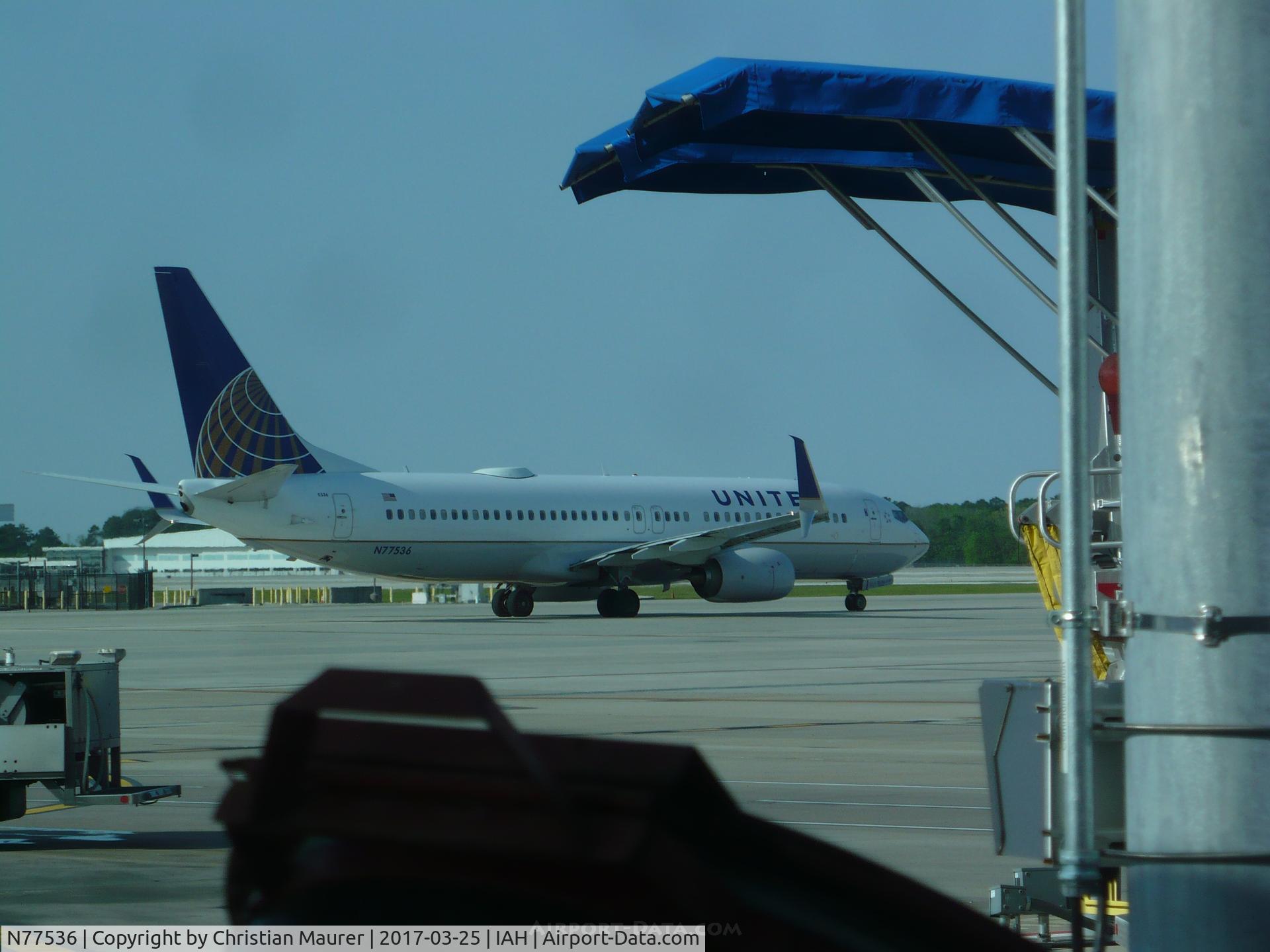 N77536, 2016 Boeing 737-824 C/N 62766, United 737-824