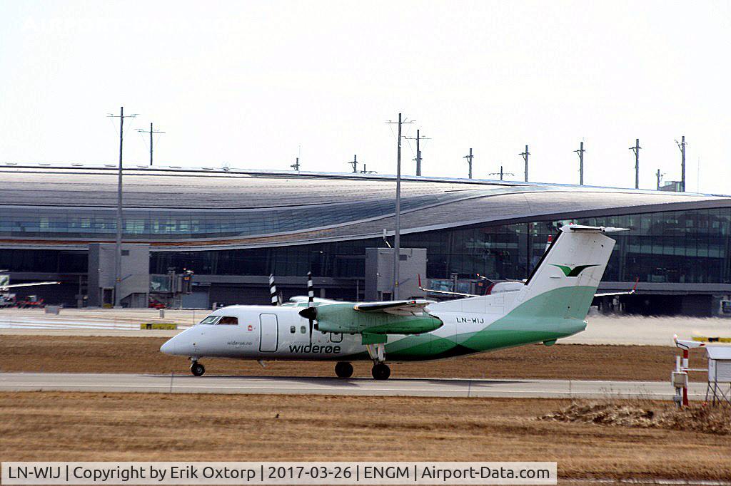 LN-WIJ, 1994 De Havilland Canada DHC-8-103B Dash 8 C/N 386, LN-WIJ in OSL