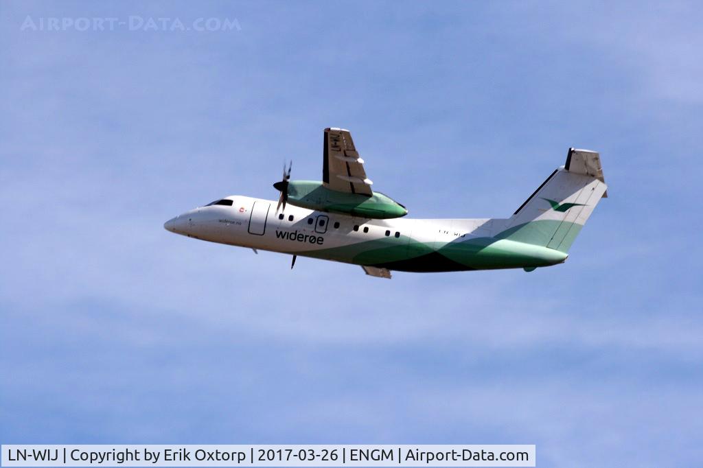 LN-WIJ, 1994 De Havilland Canada DHC-8-103B Dash 8 C/N 386, LN-WIJ in OSL