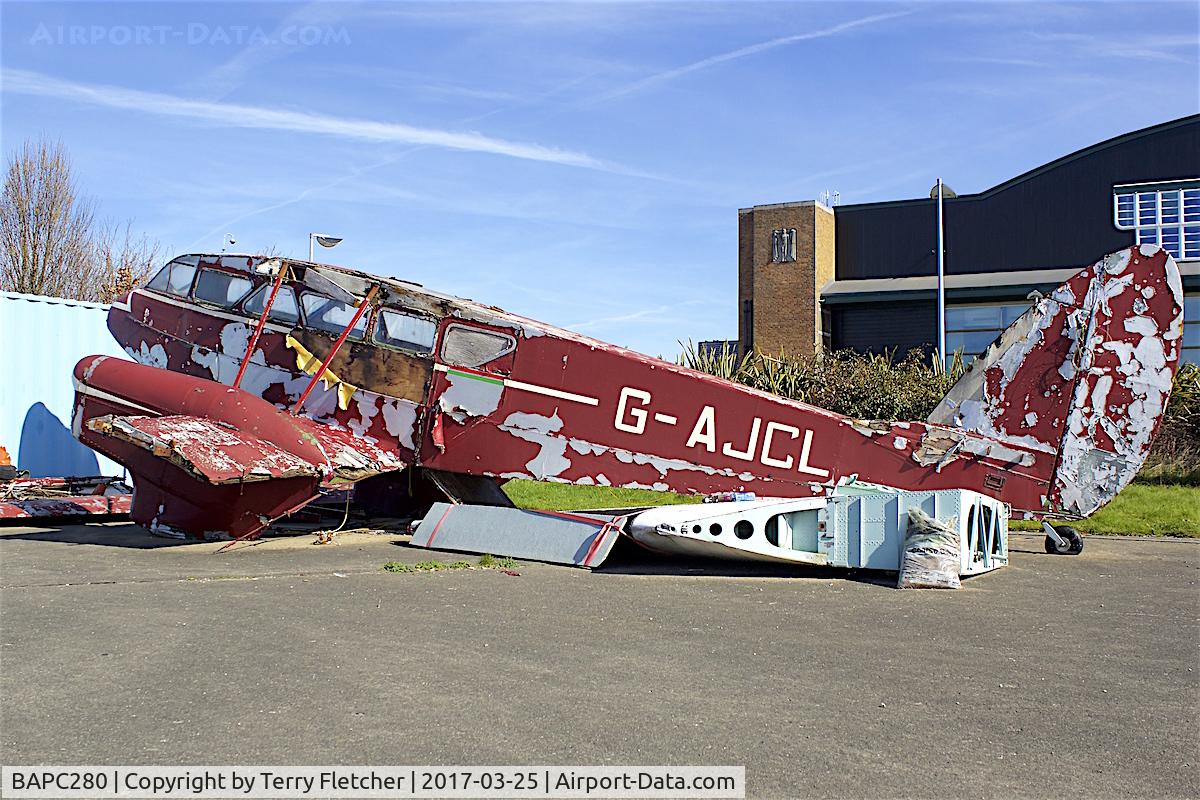 BAPC280, 1944 De Havilland DH-89A Rapide Replica C/N BAPC280, On the apron of the old Speke Airport in Liverpool