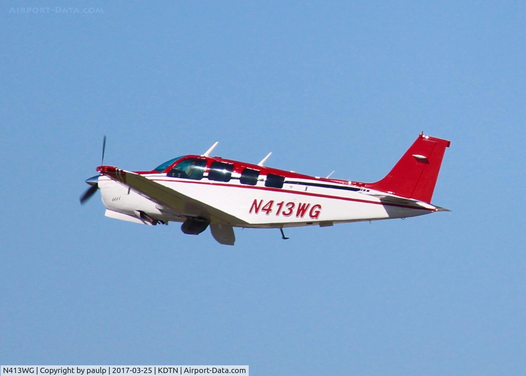 N413WG, 1976 Beech A36 Bonanza 36 C/N E-804, At Downtown Shreveport.
