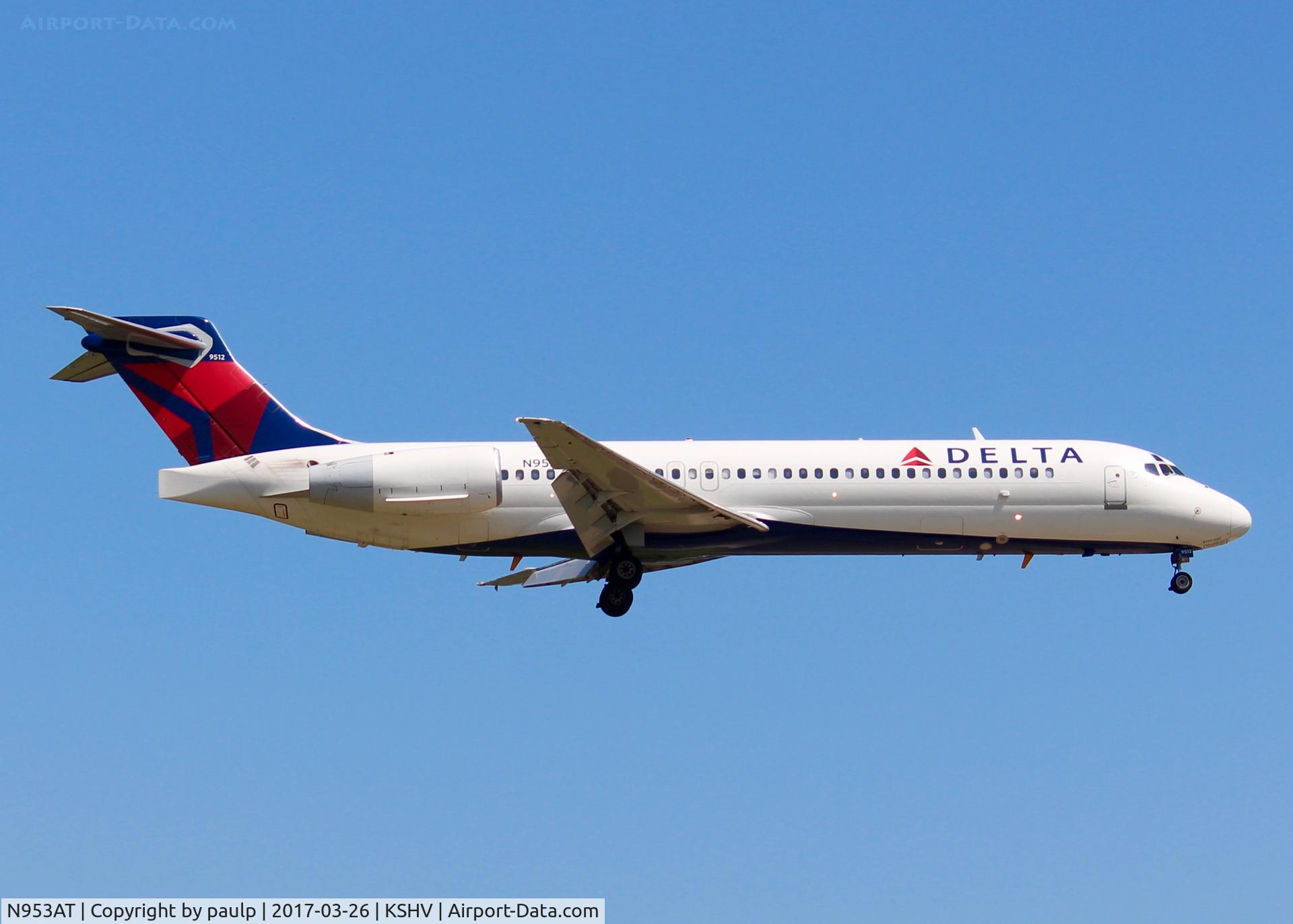 N953AT, 2000 Boeing 717-200 C/N 55015, At Shreveport Regional.