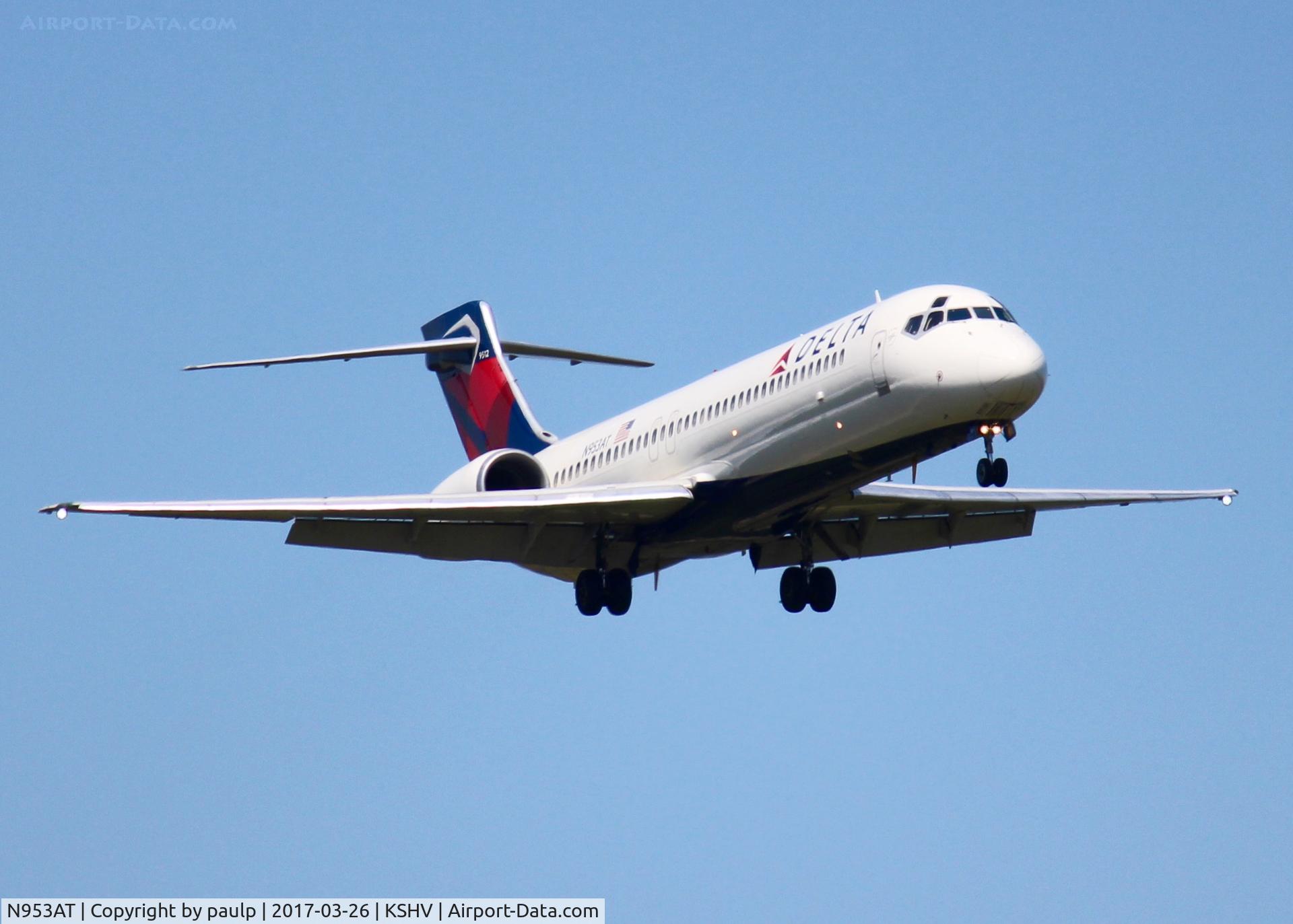N953AT, 2000 Boeing 717-200 C/N 55015, At Shreveport Regional.