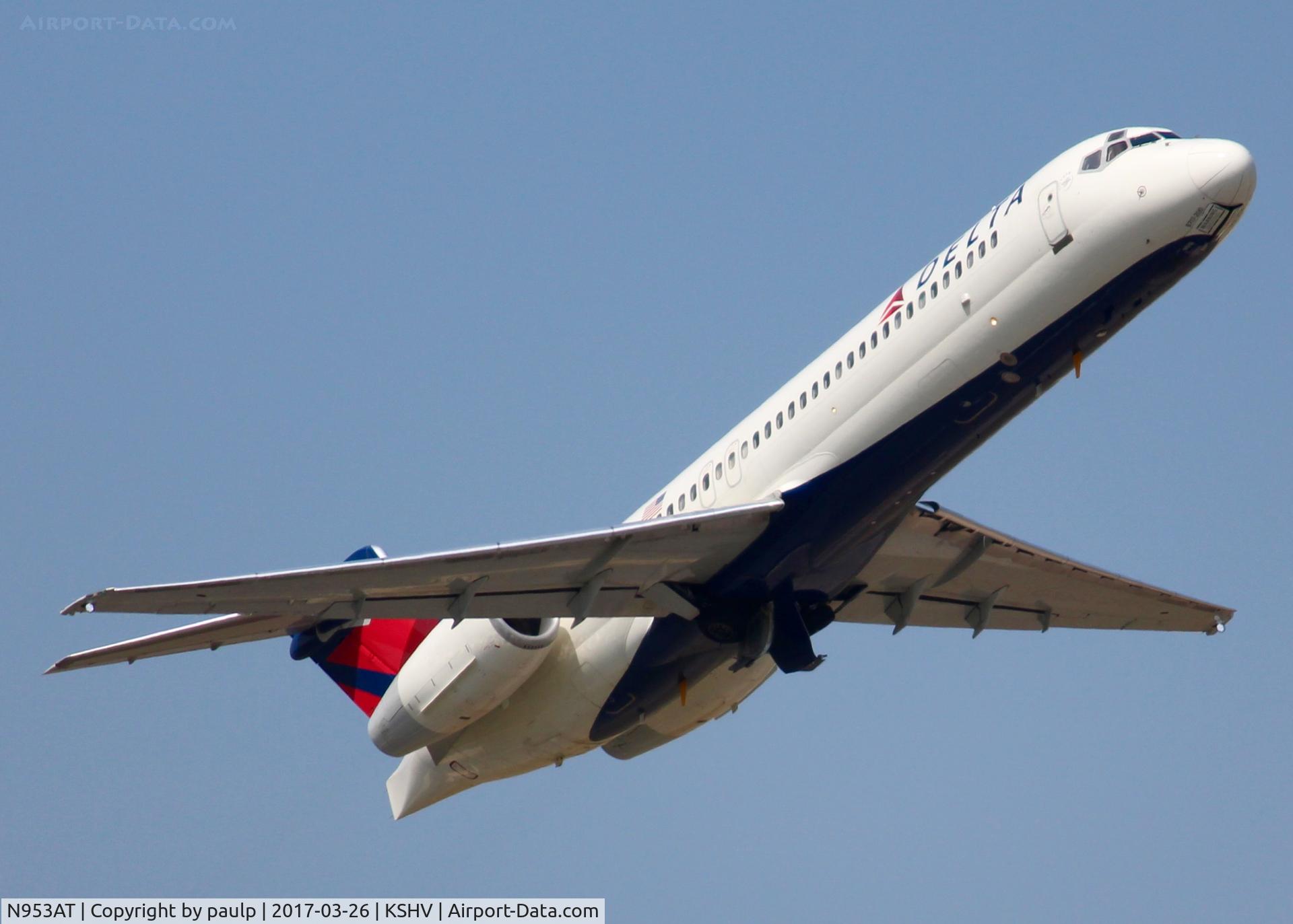 N953AT, 2000 Boeing 717-200 C/N 55015, At Shreveport Regional.