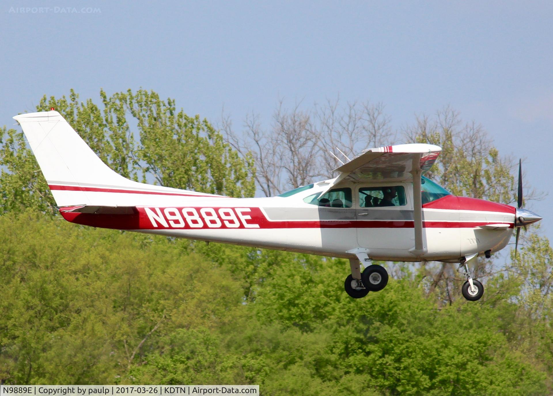 N9889E, 1975 Cessna 182P Skylane C/N 18263950, At Downtown Shreveport.