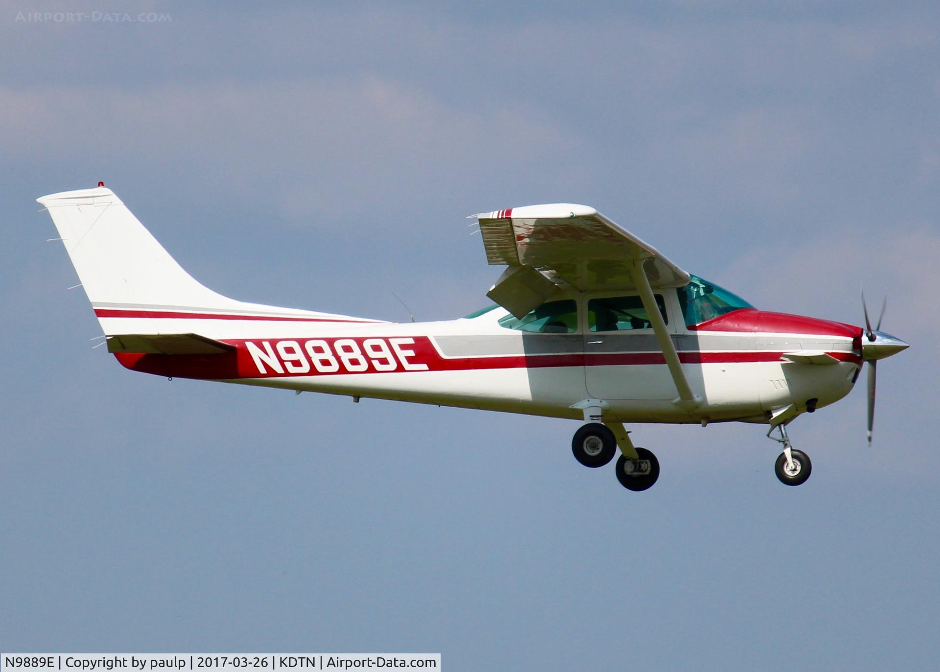 N9889E, 1975 Cessna 182P Skylane C/N 18263950, At Downtown Shreveport.