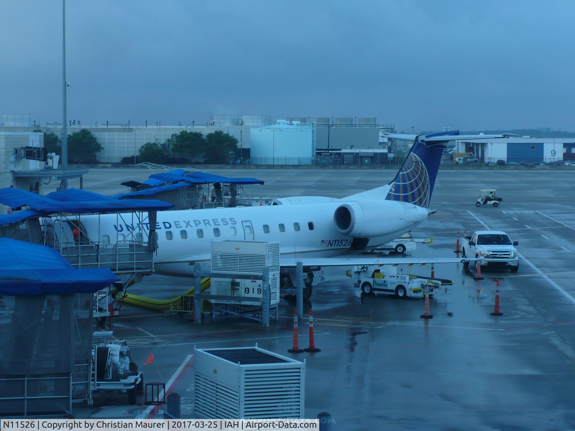 N11526, 2001 Embraer ERJ-135LR (EMB-135LR) C/N 145410, ERJ-135LR