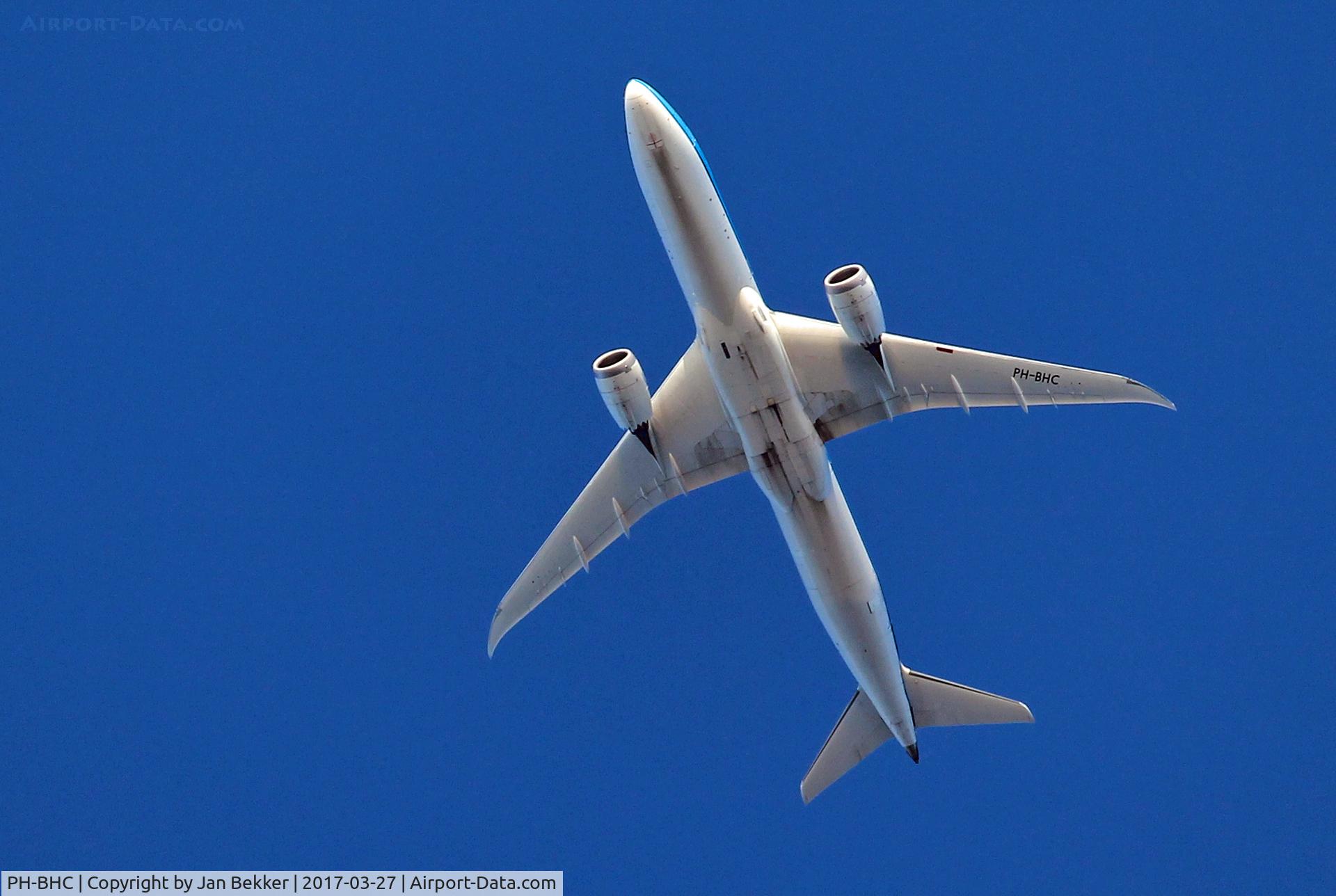 PH-BHC, 2015 Boeing 787-9 Dreamliner C/N 38760, Flying over Lelystad at 10.000 feet direction Schiphol Amsterdam
