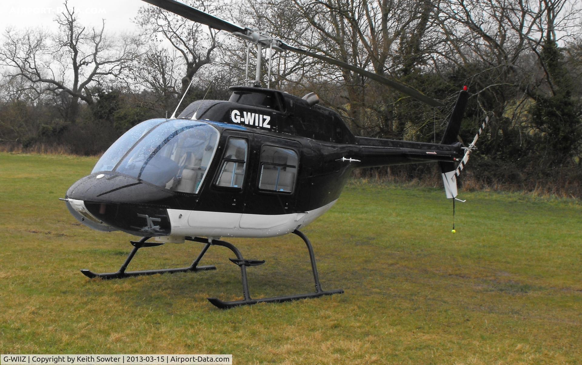 G-WIIZ, 1969 Agusta AB-206B JetRanger II C/N 8111, Visiting Cheltenham Racecourse