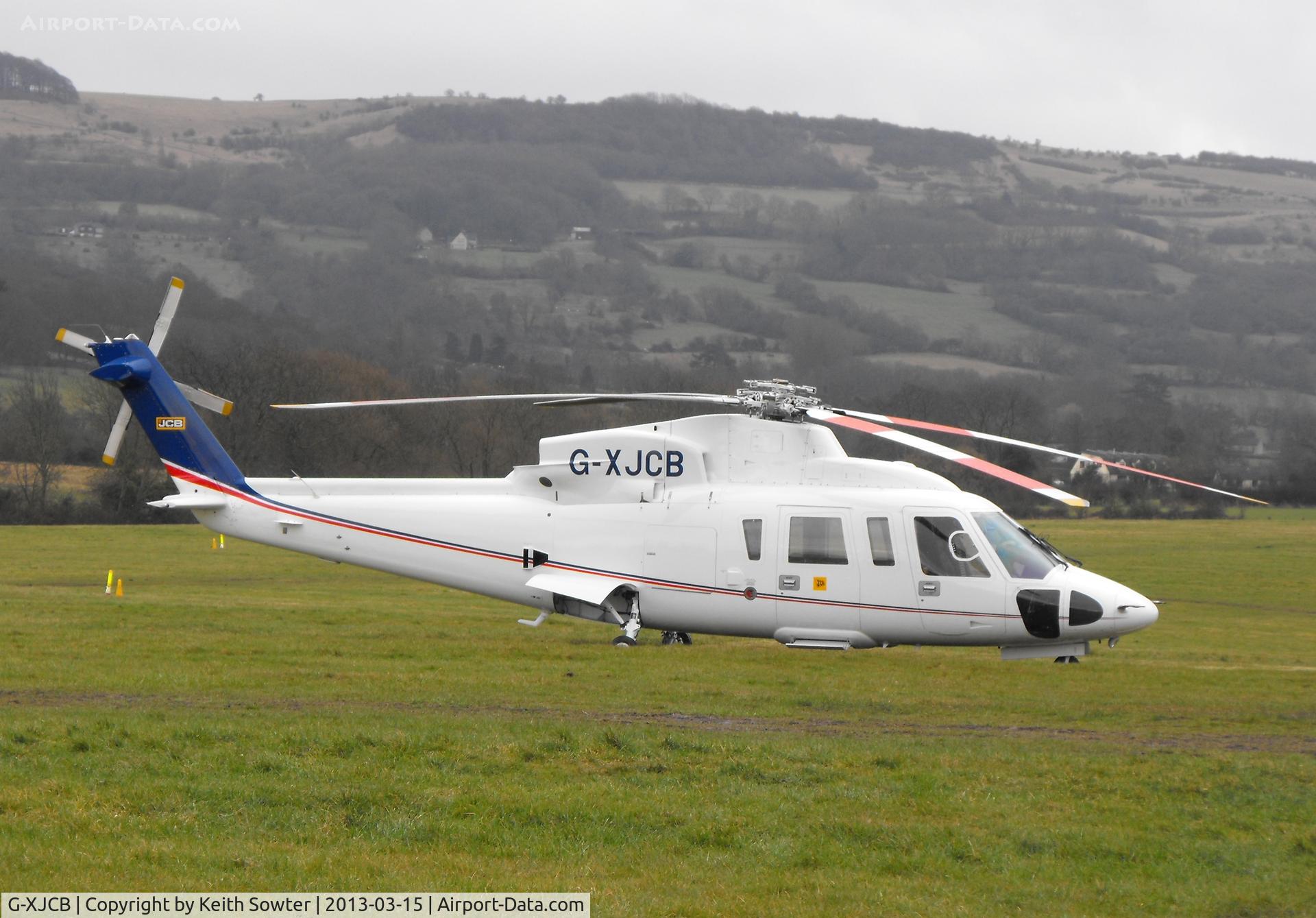 G-XJCB, 2006 Sikorsky S-76C C/N 760616, Visiting Cheltenham Racecourse