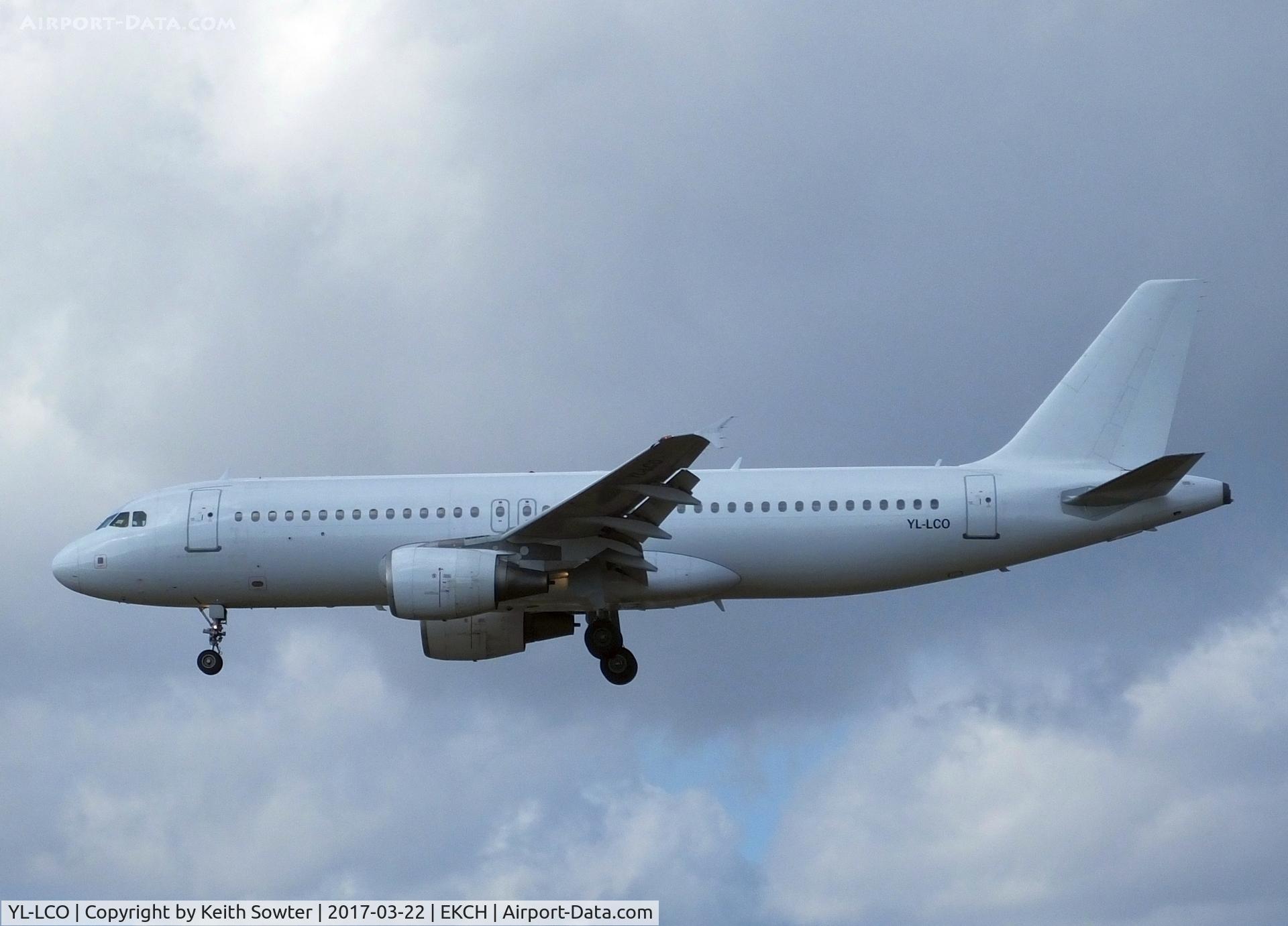 YL-LCO, 2002 Airbus A320-214 C/N 1873, Short finals to land