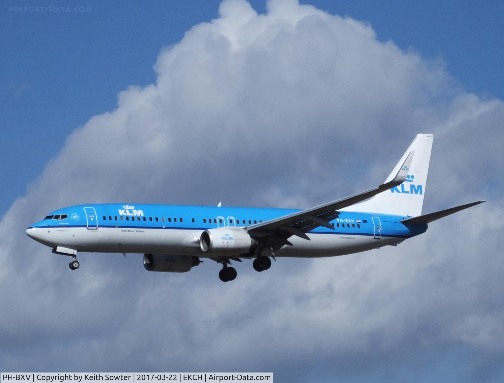 PH-BXV, 2007 Boeing 737-8K2 C/N 30370, Short finals to land at Copenhagen