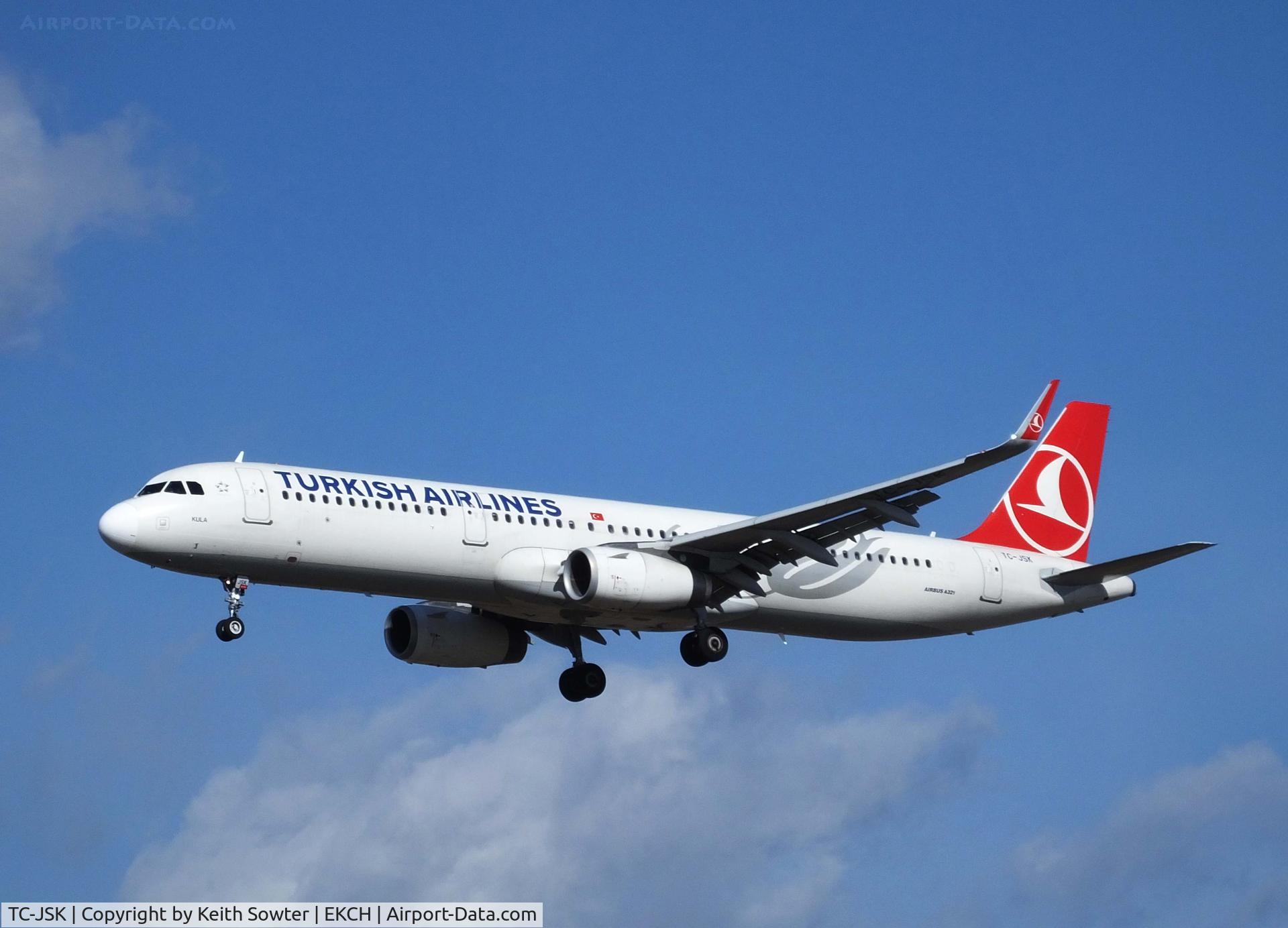 TC-JSK, 2013 Airbus A321-231 C/N 5663, Short finals to land at Copenhagen