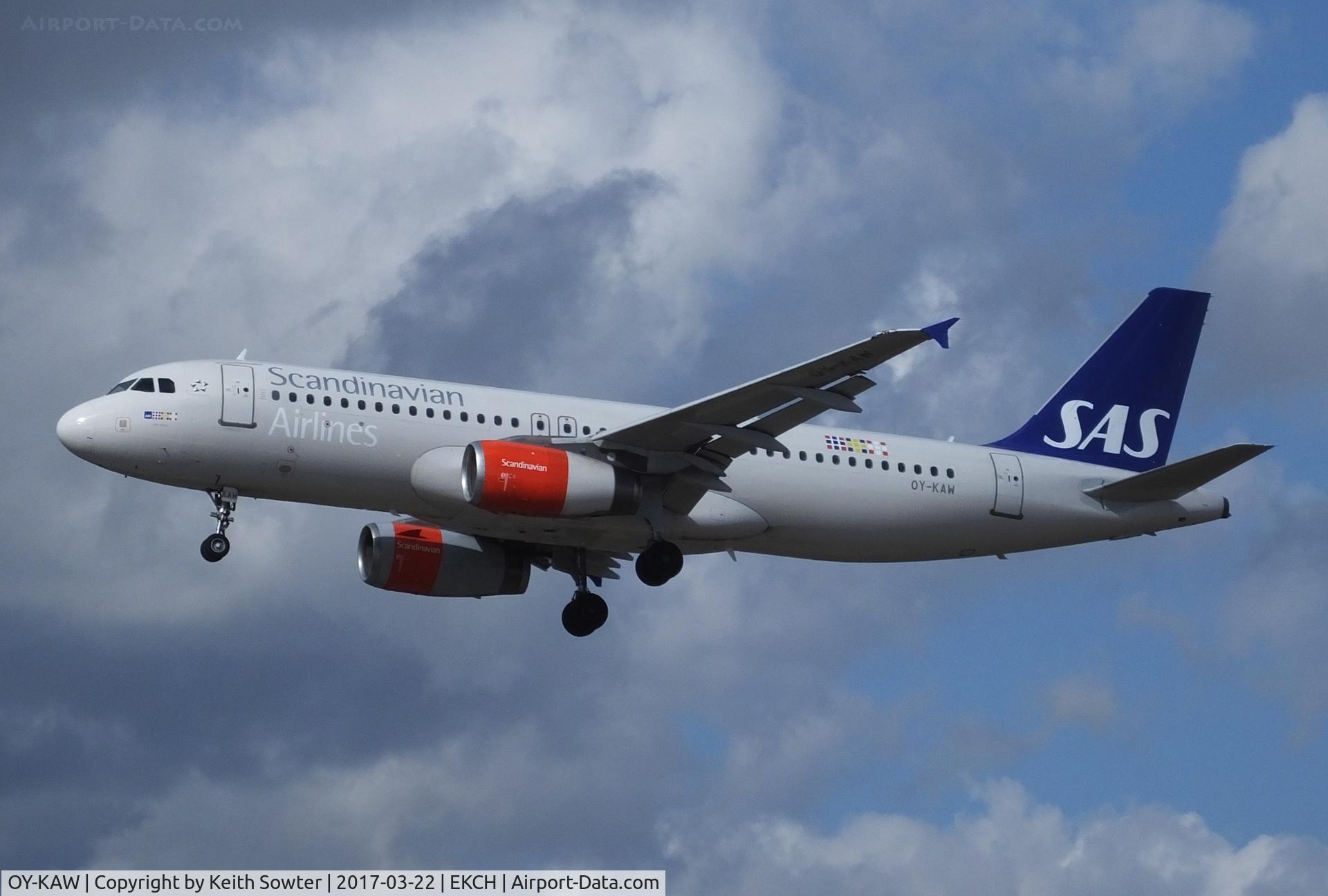 OY-KAW, 2006 Airbus A320-232 C/N 2817, Short finals to land at Copenhagen