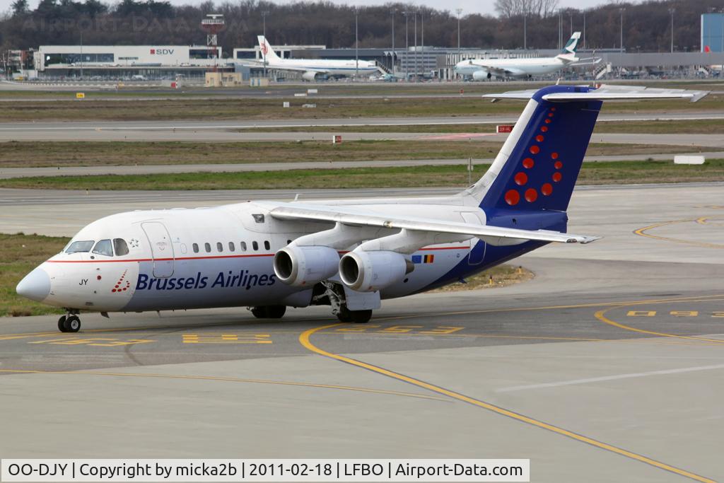 OO-DJY, 1997 British Aerospace Avro 146-RJ85 C/N E.2302, Taxiing