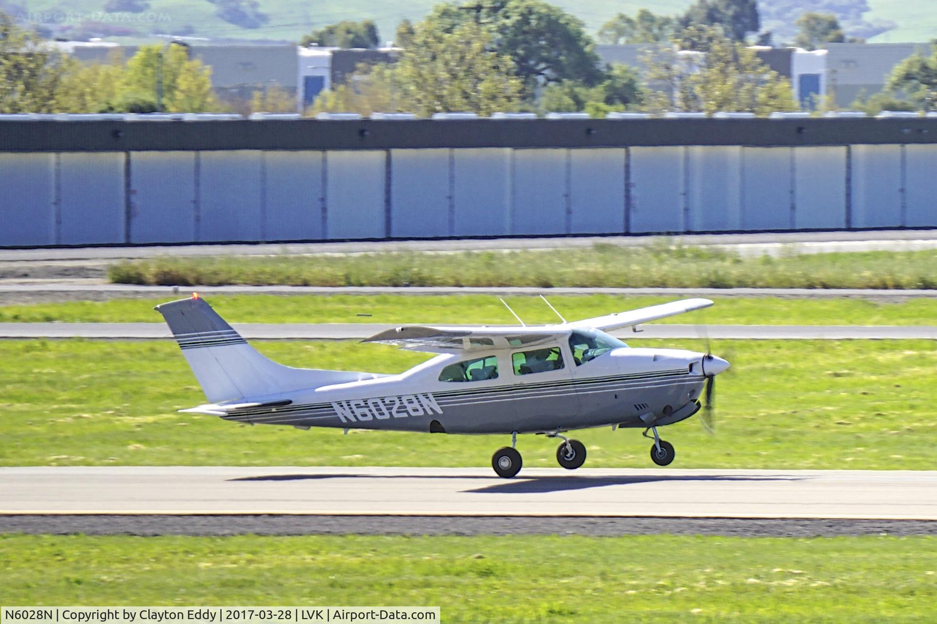 N6028N, 1978 Cessna T210M Turbo Centurion C/N 21062896, Livermore Airport California 2017.