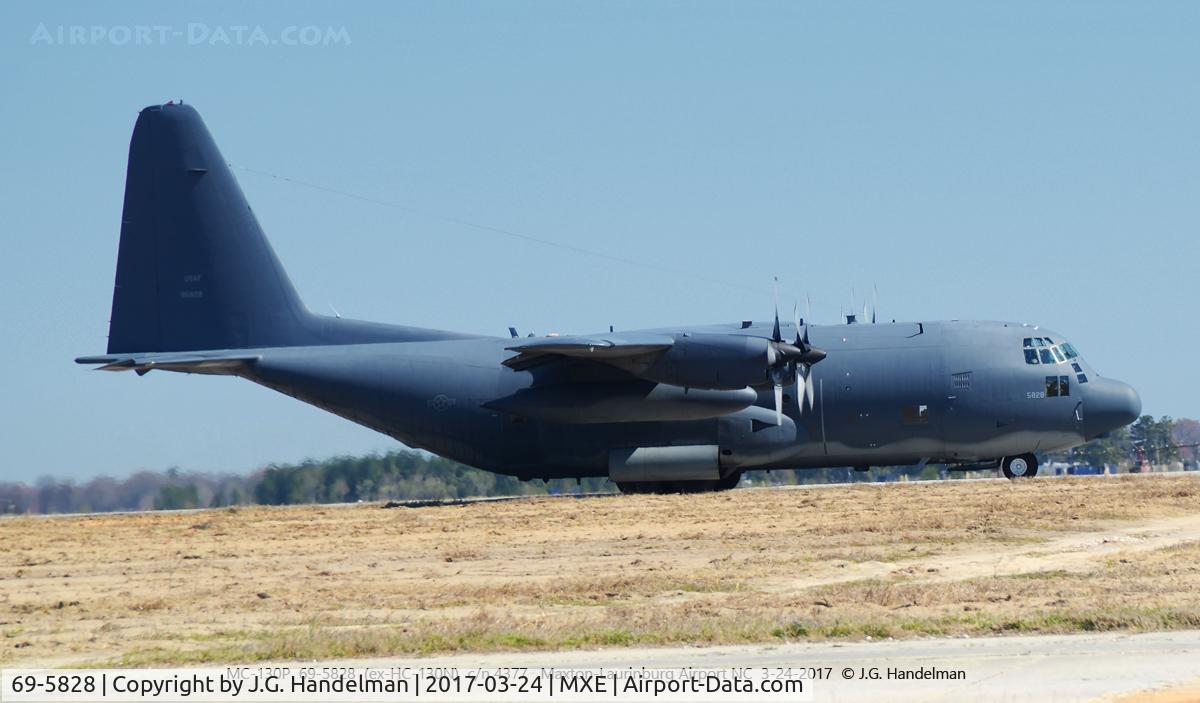 69-5828, 1970 Lockheed Martin MC-130P Combat Shadow C/N 382-4377, Taxiing.