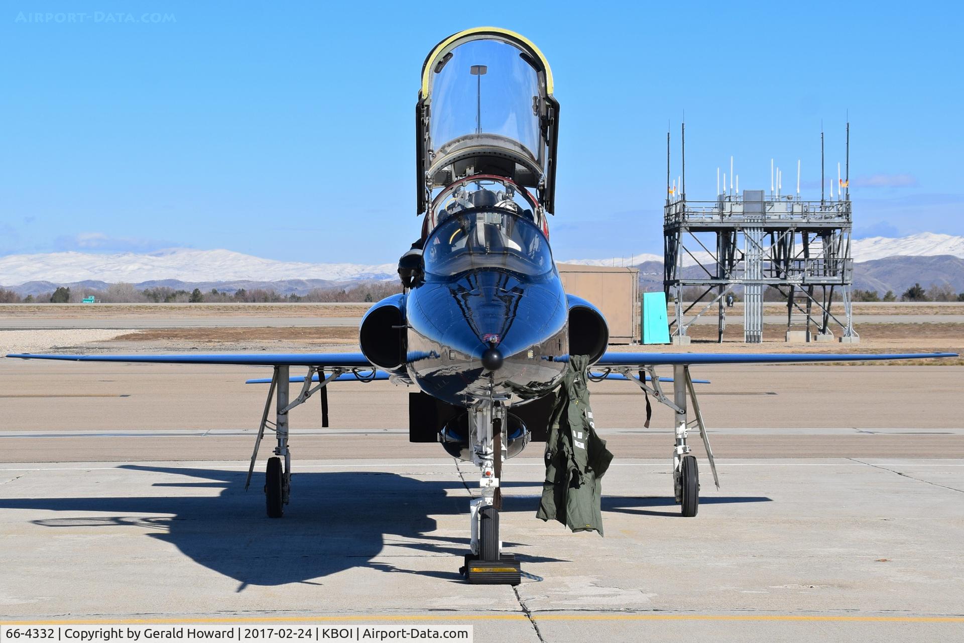 66-4332, 1966 Northrop T-38A Talon C/N N.5908, Parked on south GA ramp. 9th Recon Wing, Beale AFB, CA.