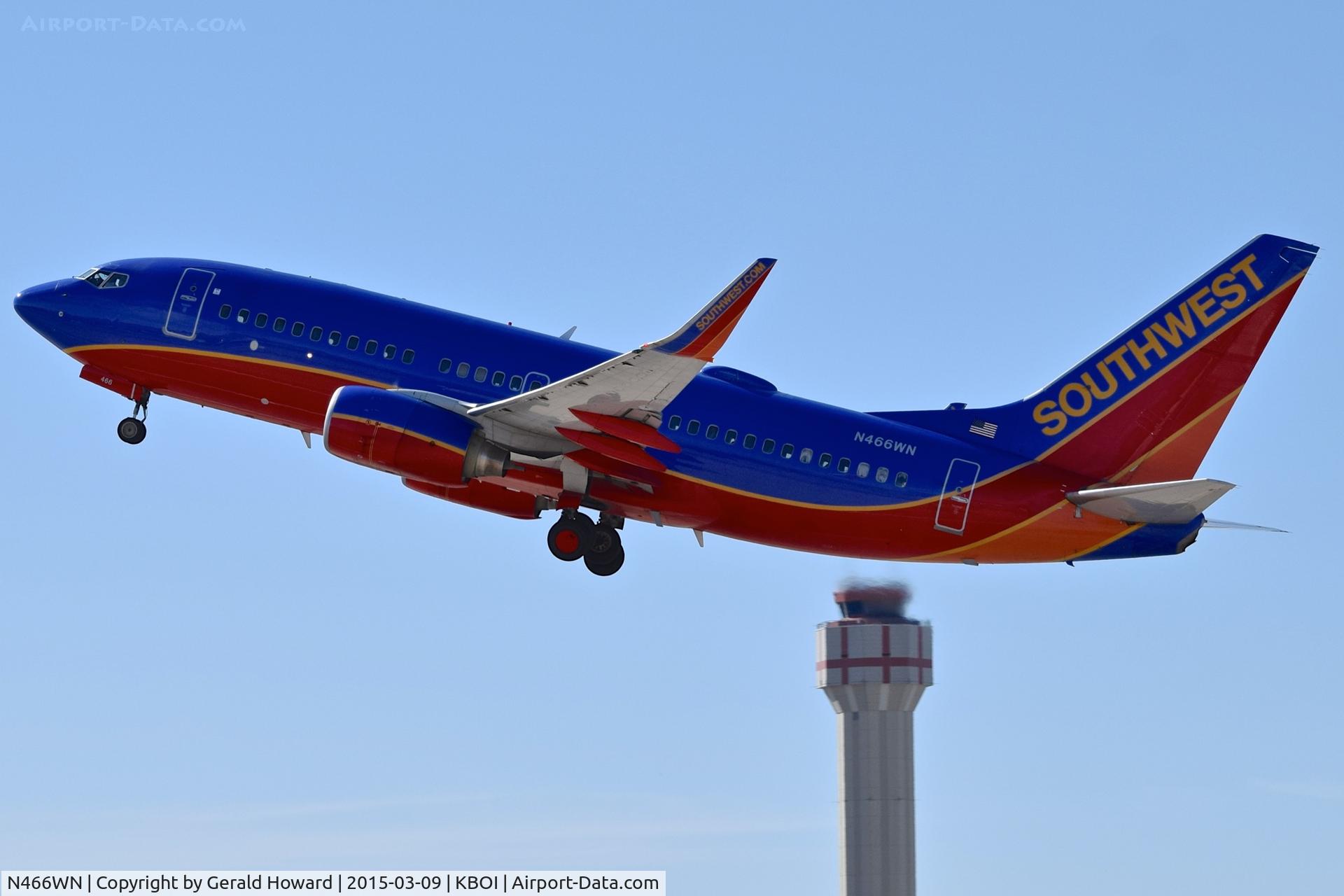 N466WN, 2004 Boeing 737-7H4 C/N 30677, Departing from RWY 10L.