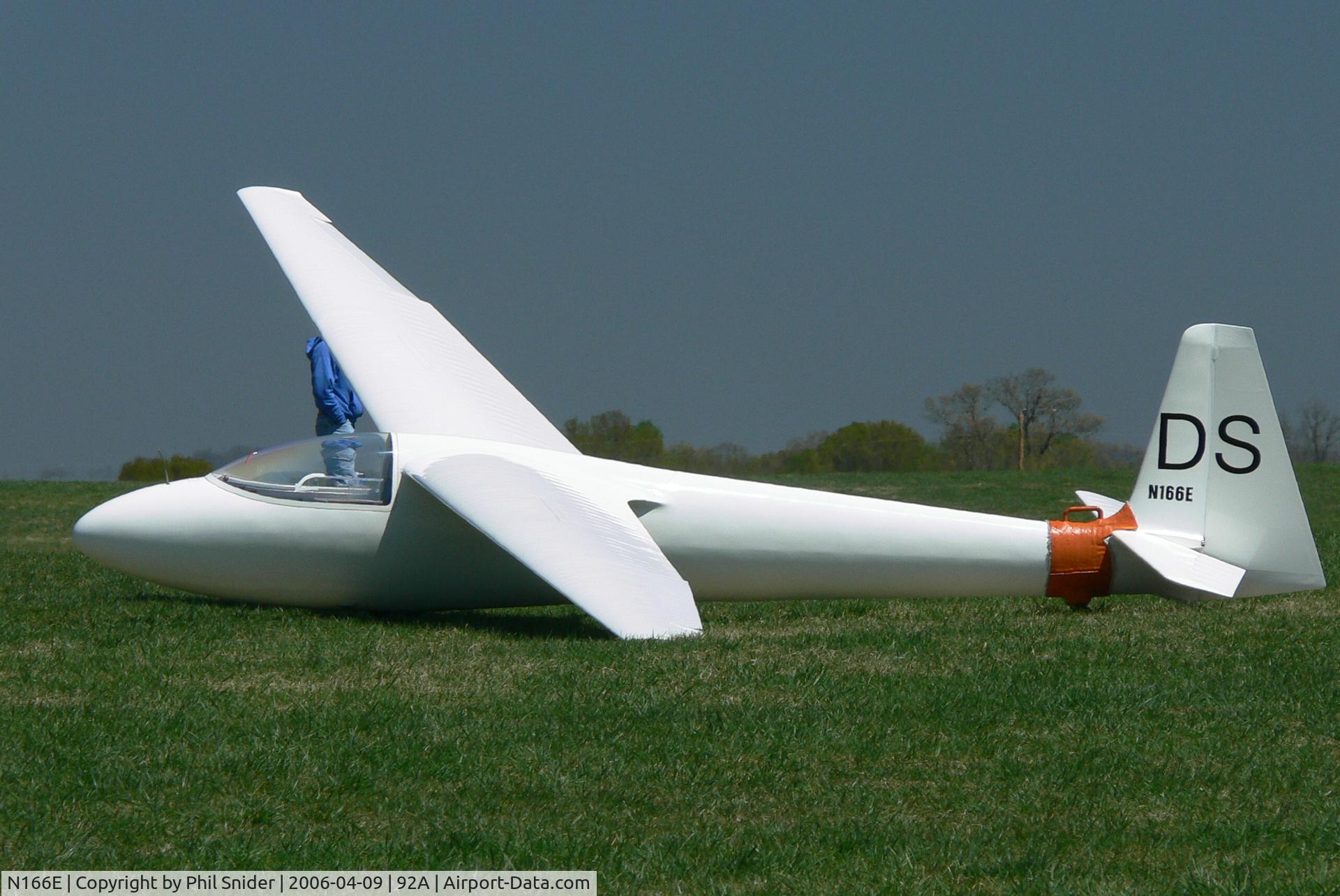 N166E, 1968 Schleicher Ka-6E Rhonsegler C/N 4207, Spring fly-in Chilhowee Gliderport April 2006