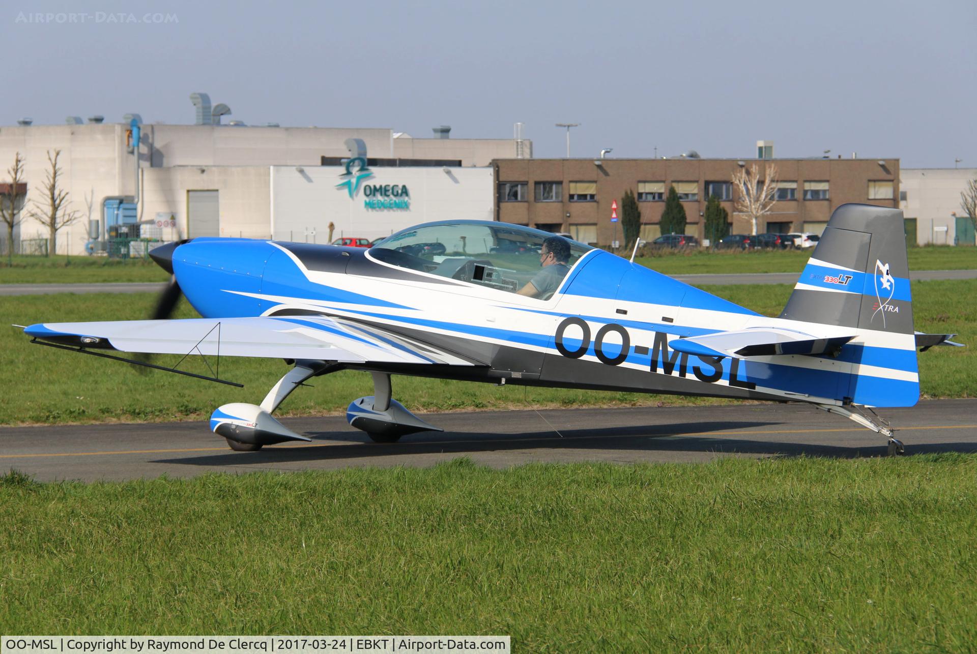 OO-MSL, 2015 Extra EA-300LT C/N LT030, Engine check before take off.