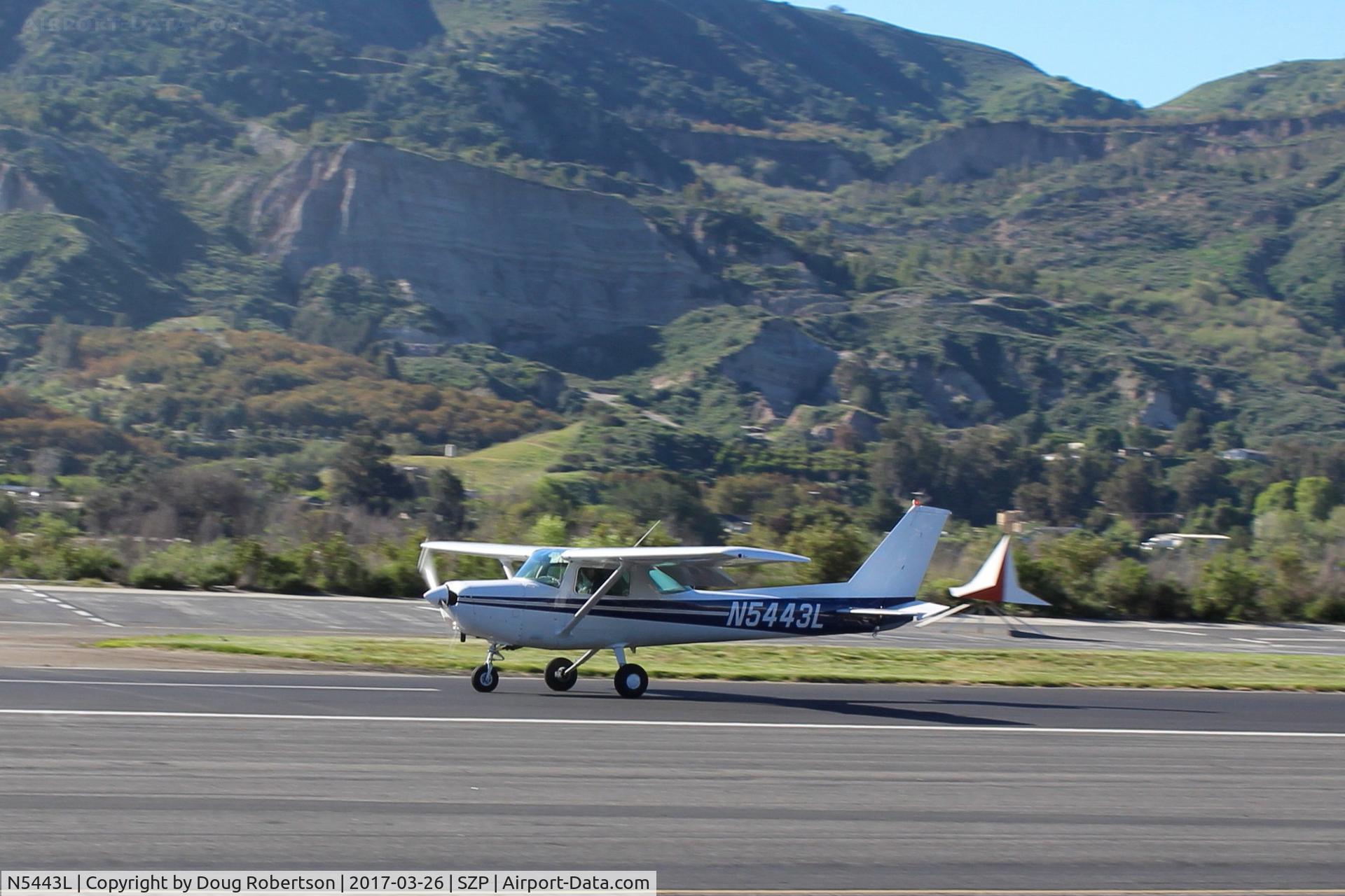 N5443L, 1980 Cessna 152 C/N 15284315, 1980 Cessna 152, Lycoming O-235 115 Hp, landing roll Rwy 26