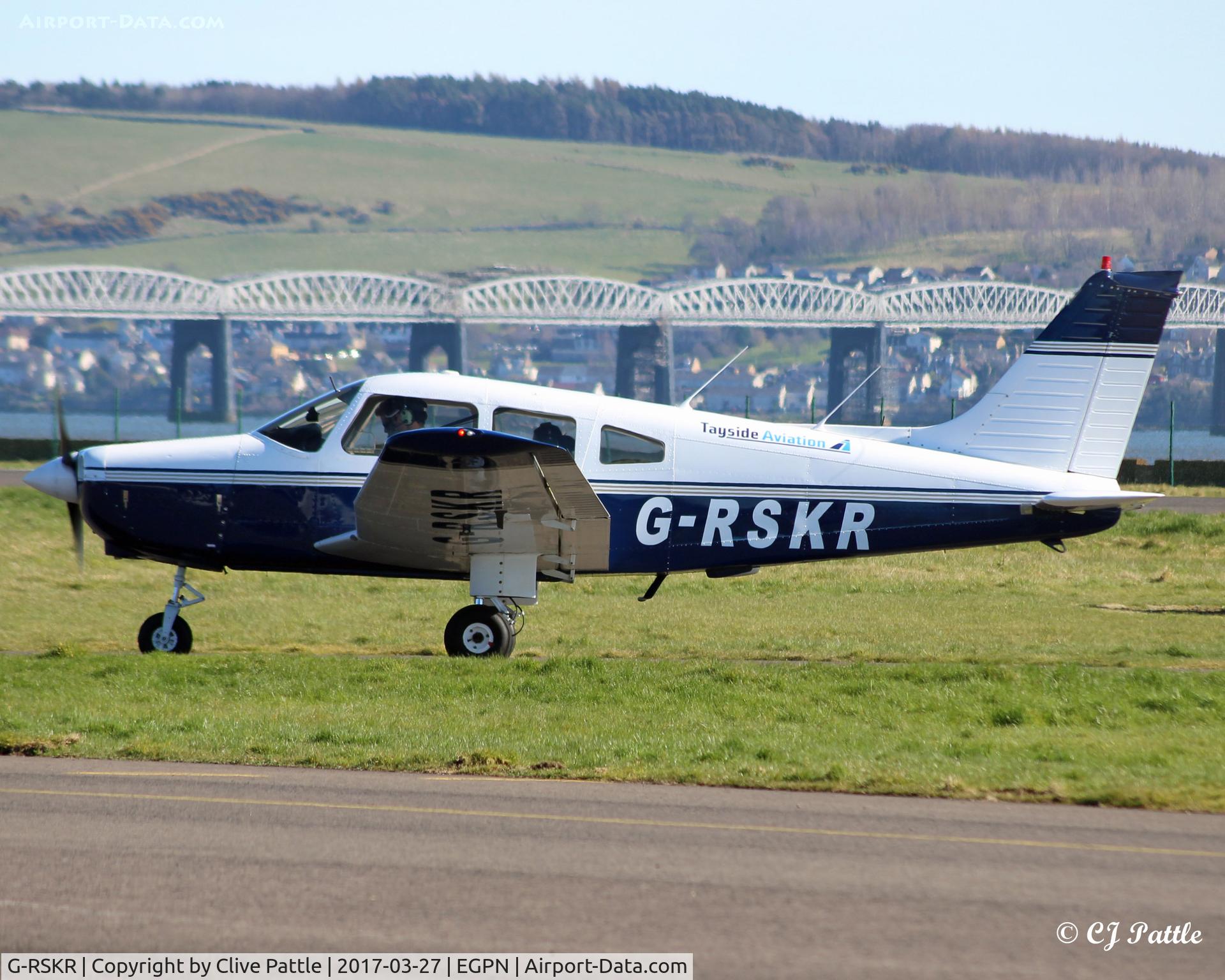 G-RSKR, 1979 Piper PA-28-161 Cherokee Warrior II C/N 28-7916181, In action at Dundee