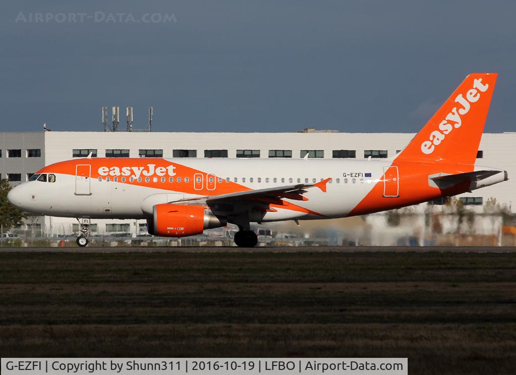 G-EZFI, 2009 Airbus A319-111 C/N 3888, Taking off from rwy 32R in new c/s