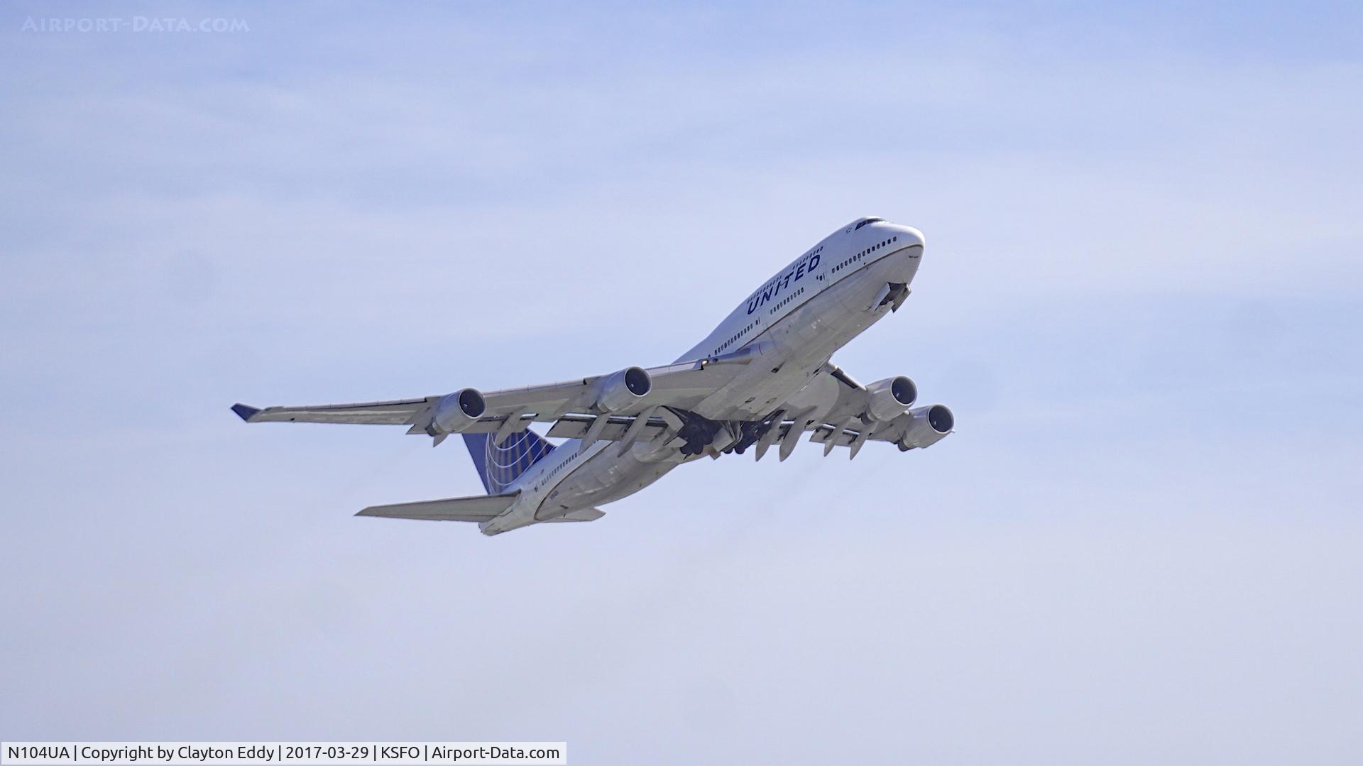N104UA, 1998 Boeing 747-422 C/N 26902, Departing runway 28 at SFO.