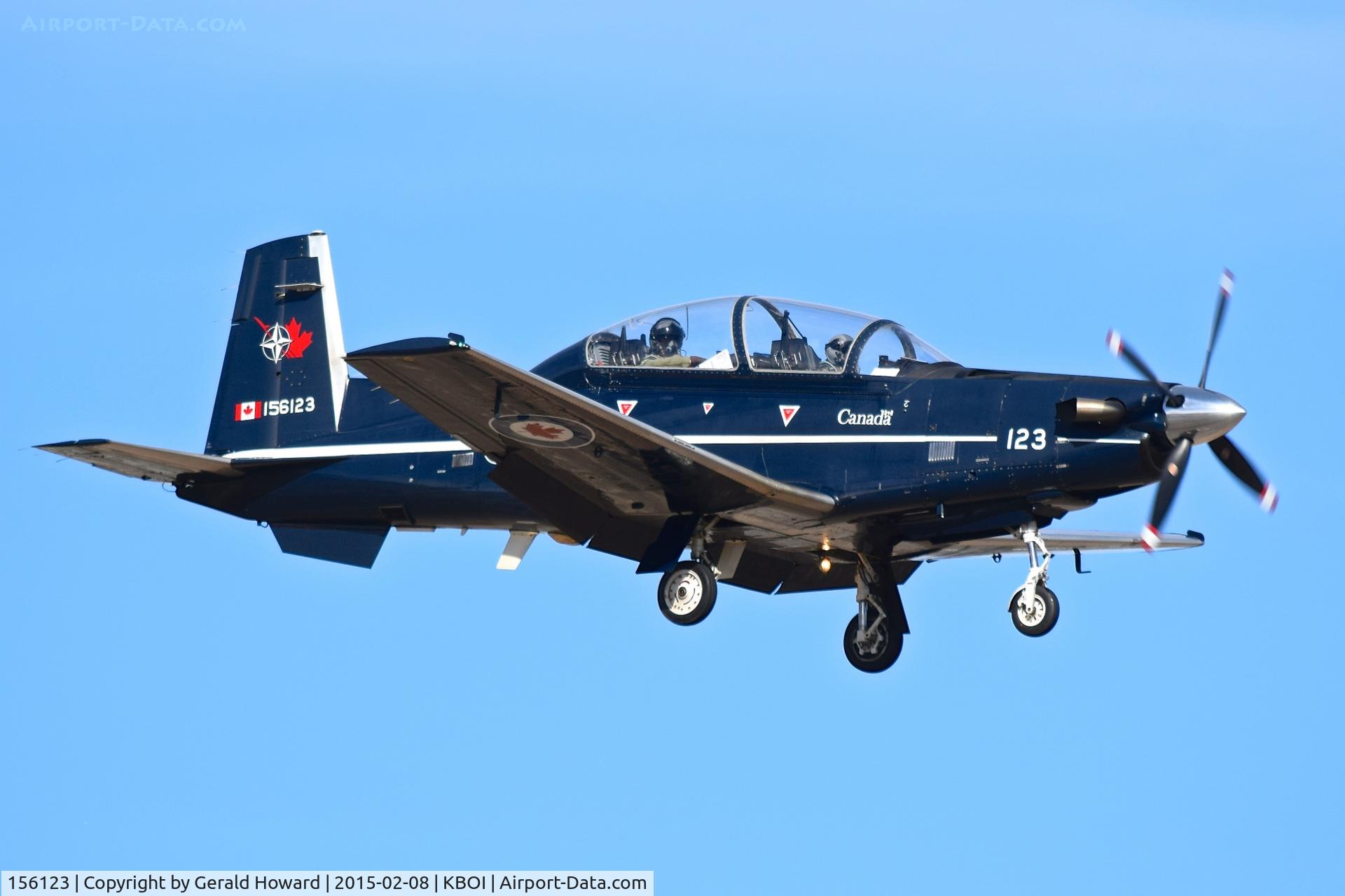 156123, 2000 Raytheon CT-156 Harvard II C/N PF-23, Landing RWY 10R.  No.2 CFFTS, Moose Jaw, Saskatchewan, Canada.