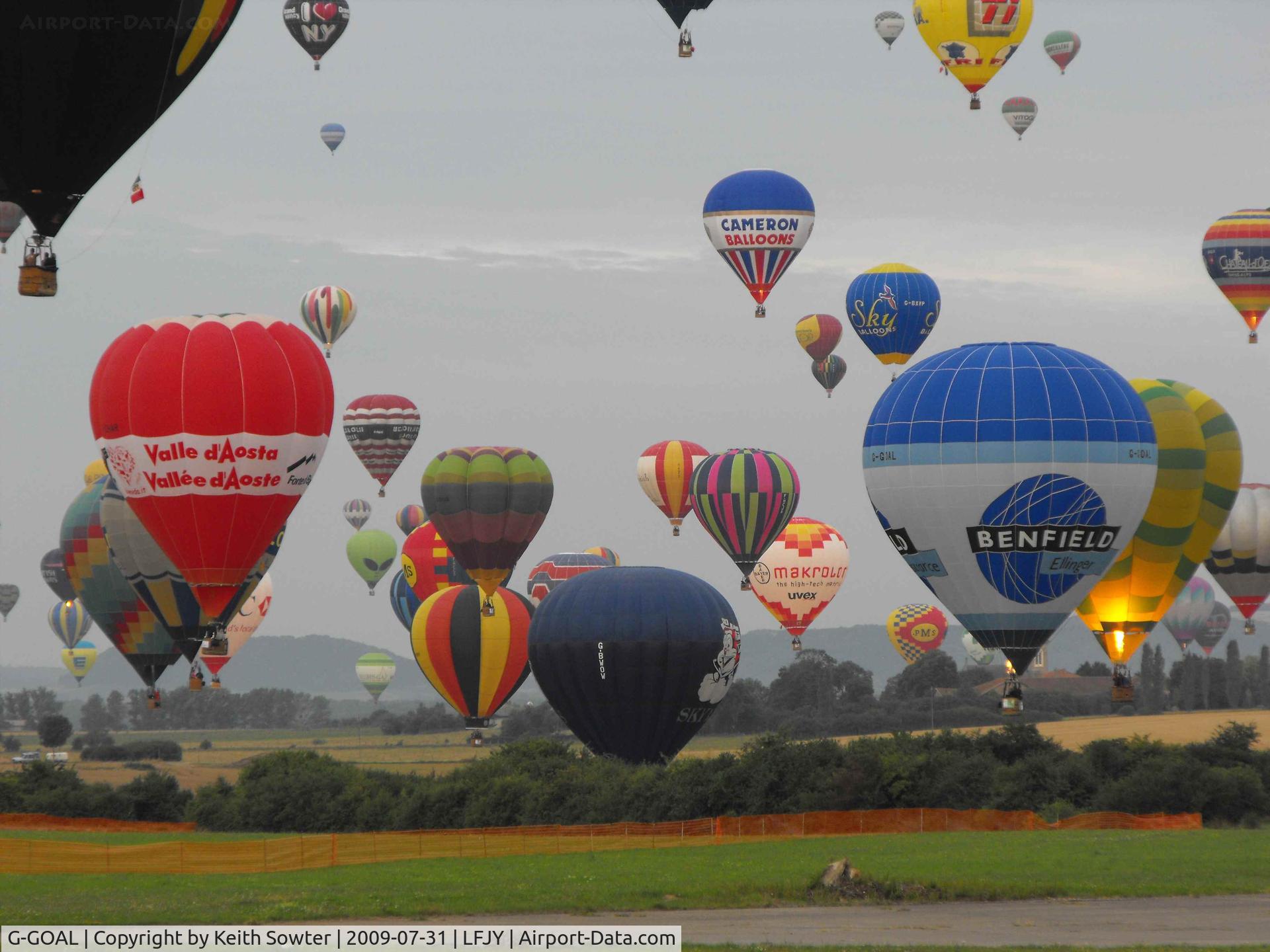 G-GOAL, 1996 Lindstrand Balloons Ltd LBL 105A C/N 420, Lorraine Mondial Balloon Meet 2009 at Chambley Airfield LFJY