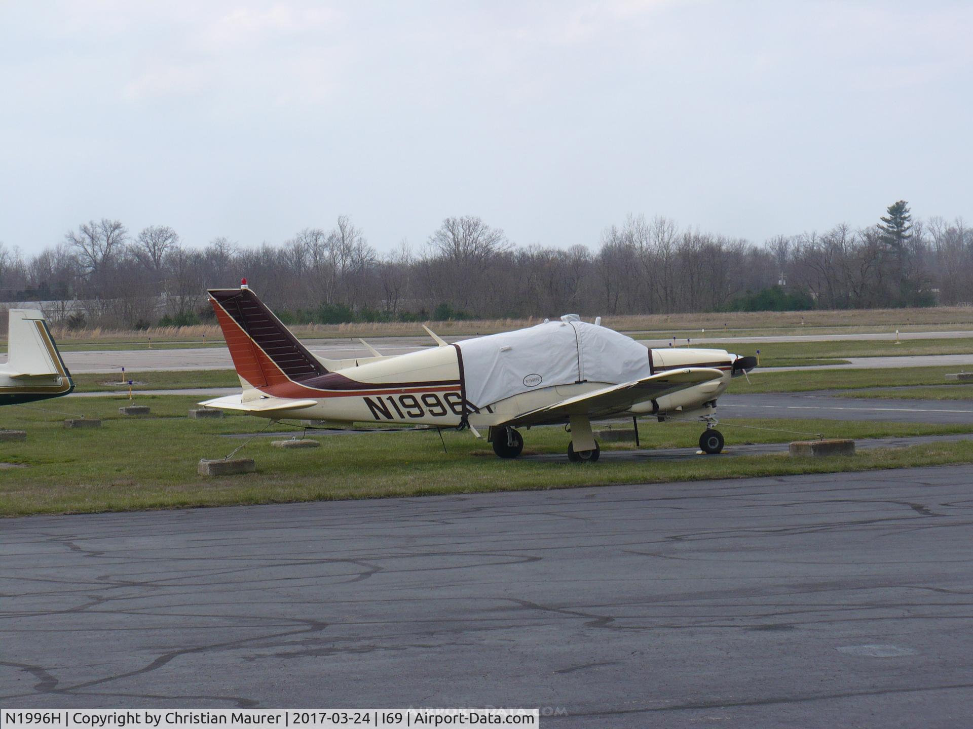 N1996H, 1977 Piper PA-28R-201 Cherokee Arrow III C/N 28R-7737023, Piper PA-28R Arrow