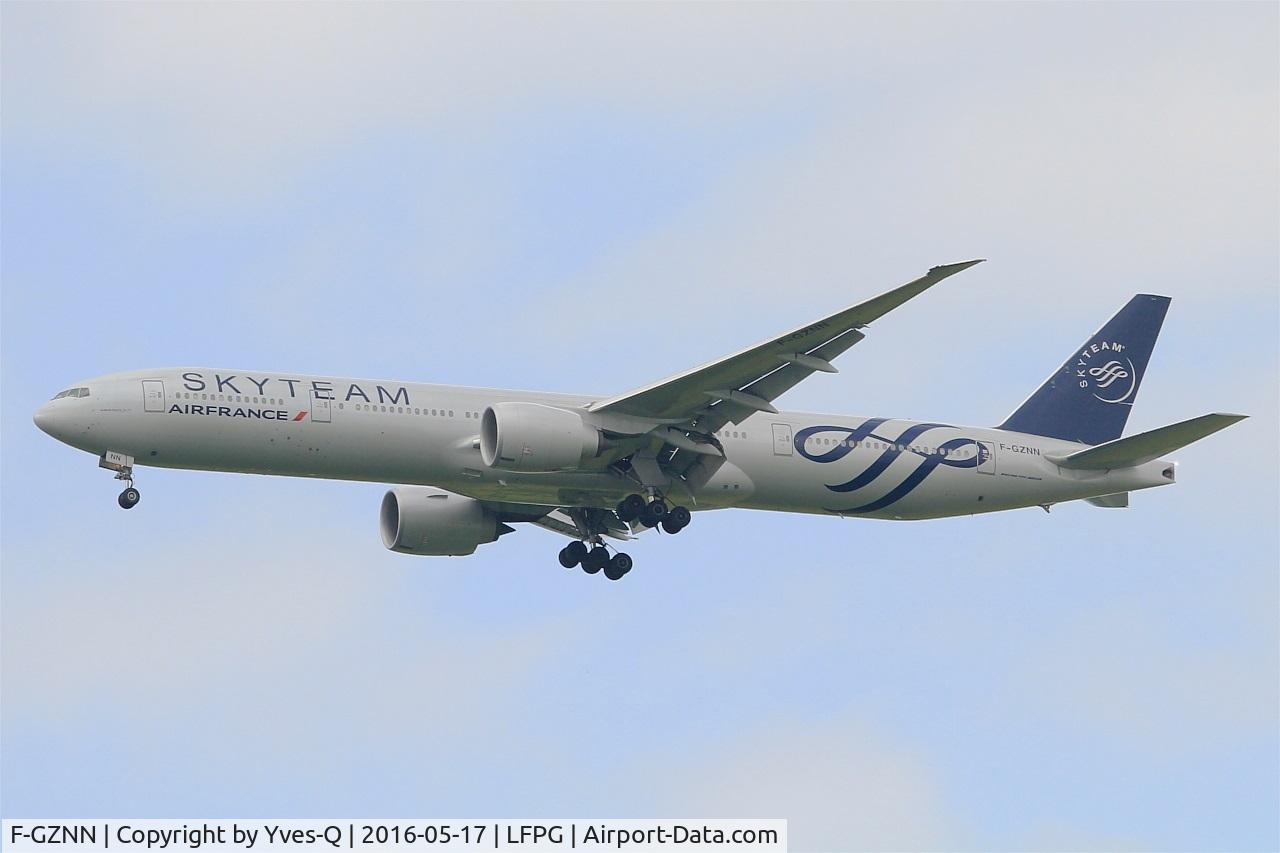 F-GZNN, 2012 Boeing 777-328/ER C/N 40376, Boeing 777-328ER, On final rwy 27R, Roissy Charles De Gaulle Airport (LFPG-CDG)