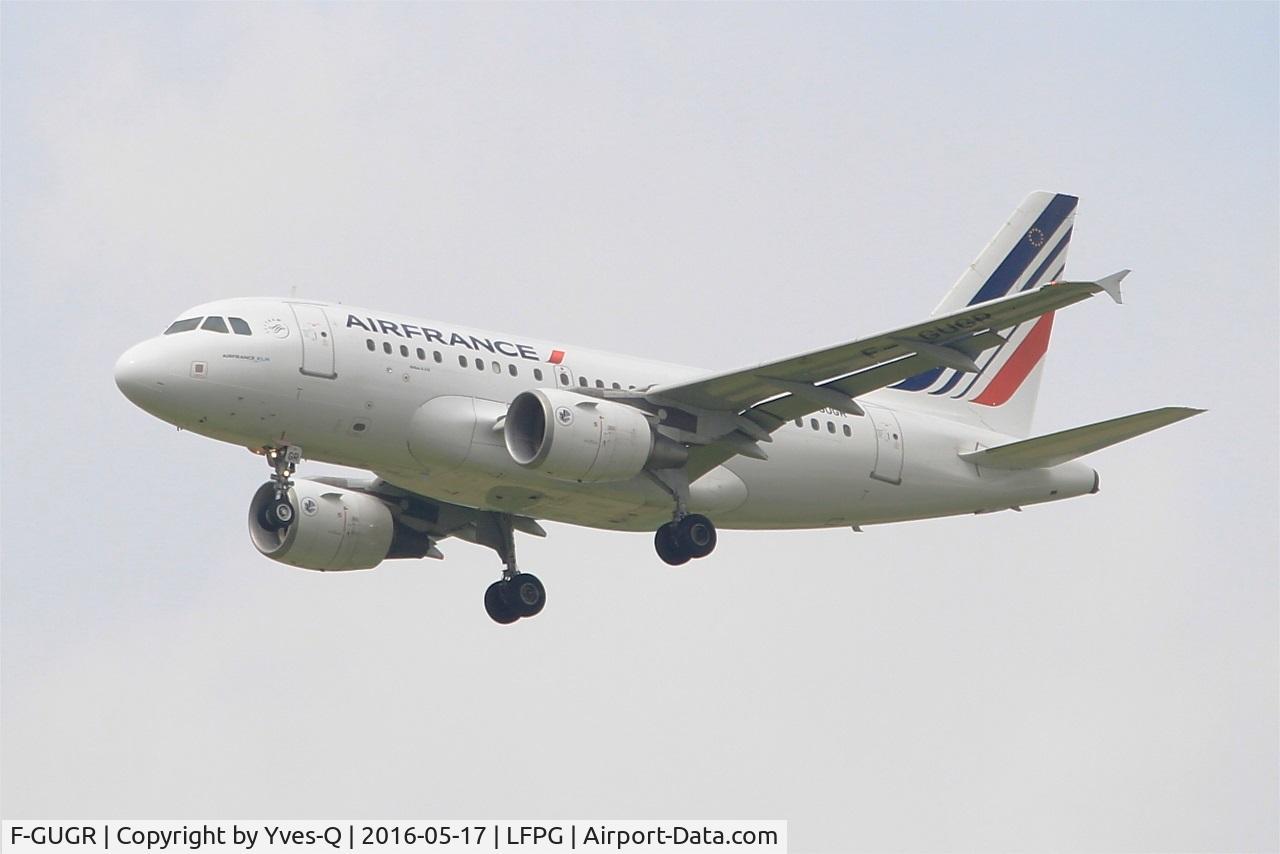 F-GUGR, 2007 Airbus A318-111 C/N 3009, Airbus A318-111, Short approach rwy 27R, Roissy Charles De Gaulle Airport (LFPG-CDG)