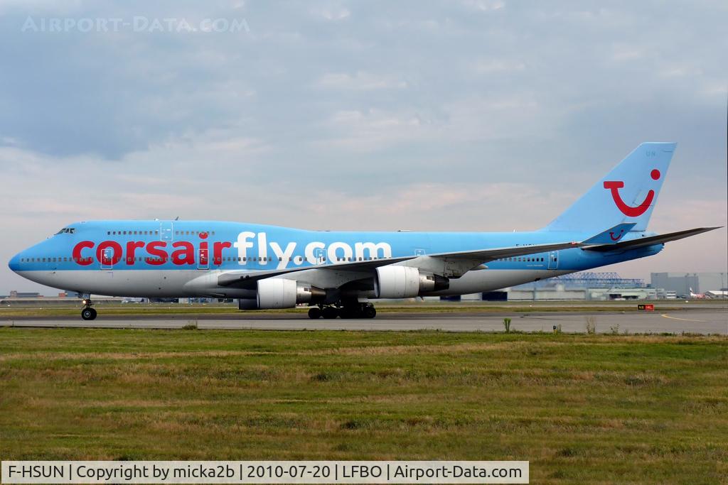 F-HSUN, 1993 Boeing 747-422 C/N 26880, Taxiing. Scrapped in june 2020.