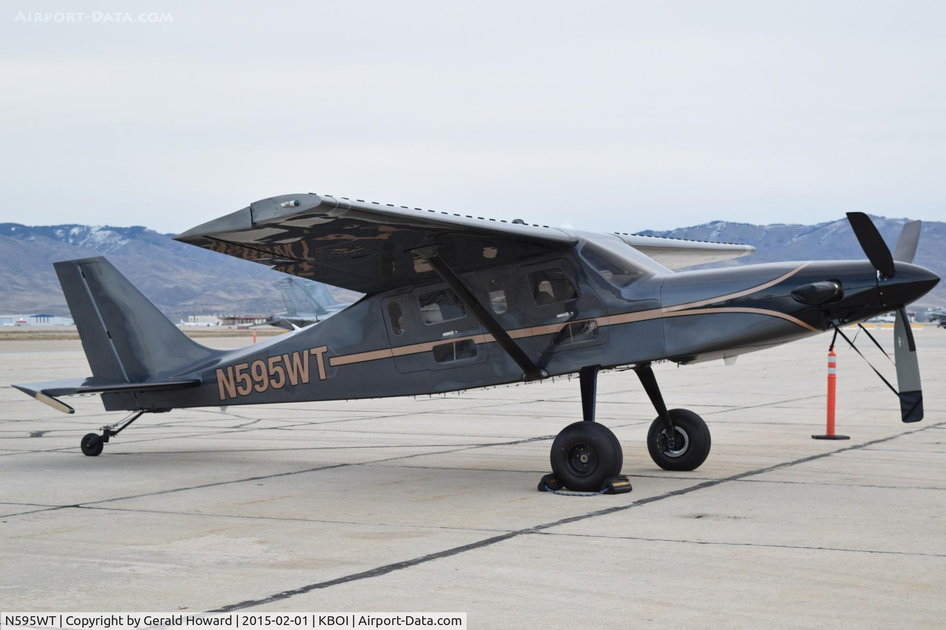 N595WT, Comp Air 7SLX C/N 0820097SLT05, Parked on south GA ramp.