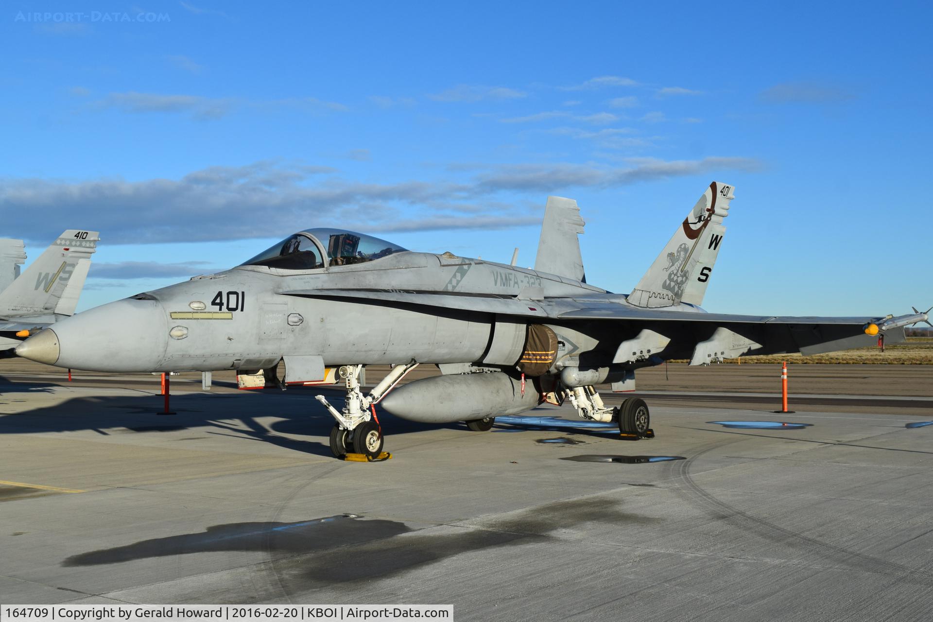 164709, McDonnell Douglas F/A-18C Hornet C/N 1151/C314, VMFA-323 “Death Rattlers”, MCAS Miramar.