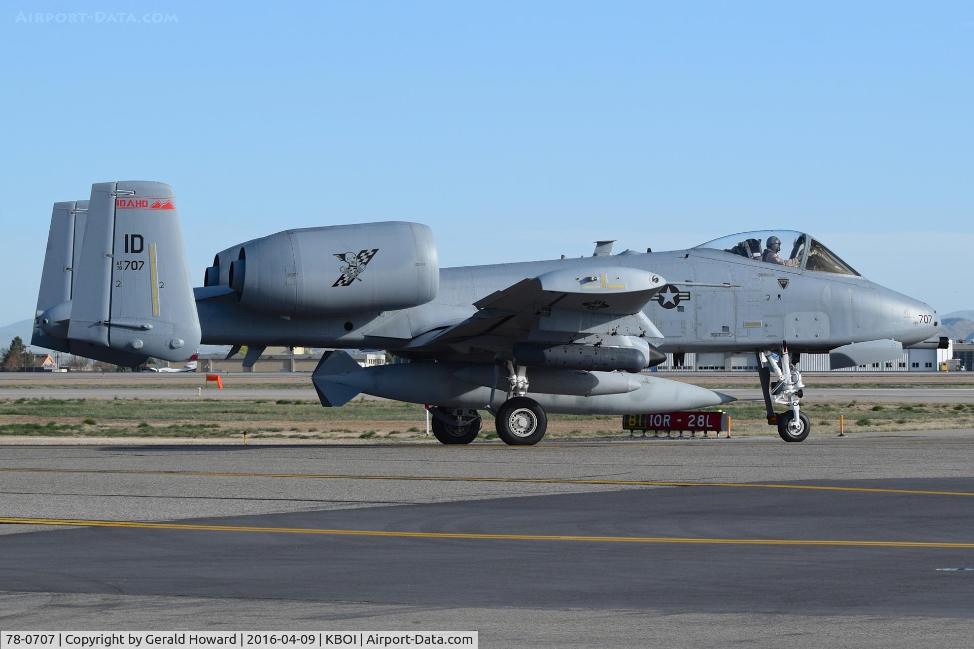 78-0707, 1978 Fairchild Republic A-10C Thunderbolt II C/N A10-0327, Turning onto RWY 28L. Departing BOI for 6 month tour in Middle East. Note long range center line tank. 190th Fighter Sq., 124th Fighter Wing, Idaho ANG.