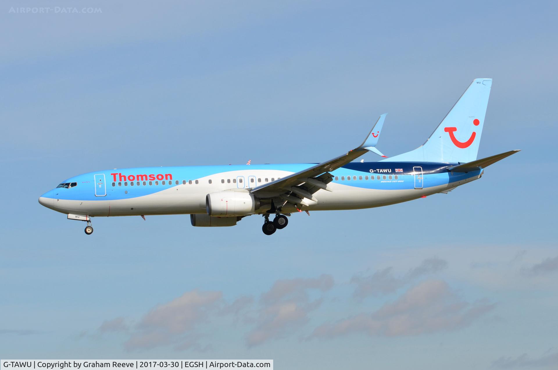 G-TAWU, 2014 Boeing 737-8K5 C/N 37263, Landing at Norwich.