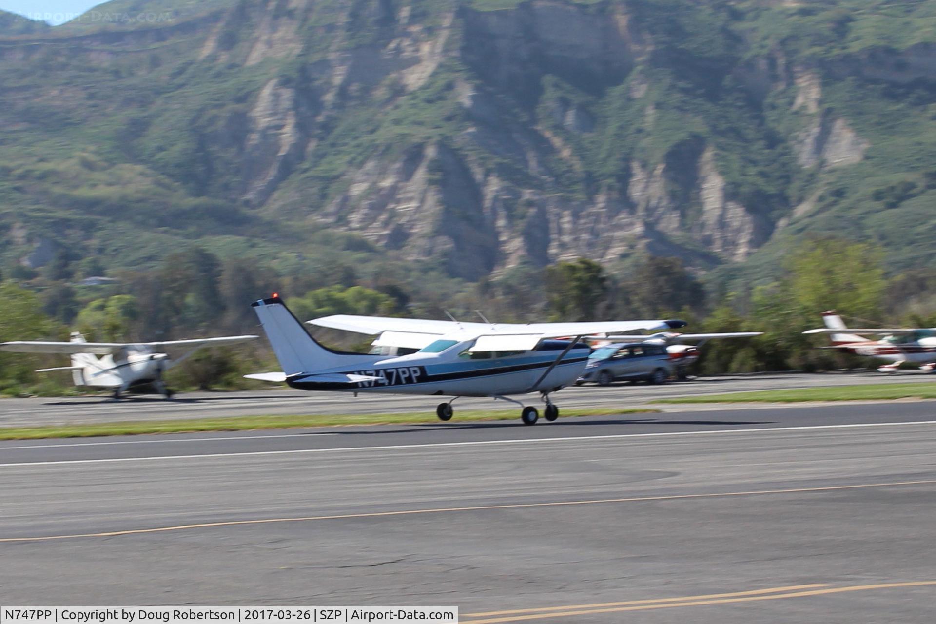 N747PP, 1980 Cessna 182R Skylane C/N R18201587, 1980 Cessna 182R SKYLANE, Lycoming IO-540-J3C5D 235 Hp, another landing Rwy 22